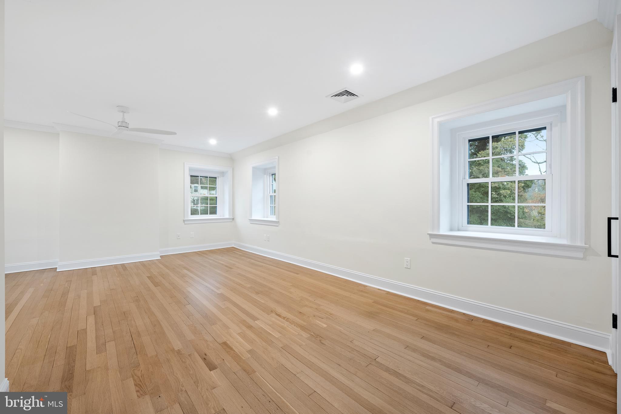 SOUTH WAYNE - Residential