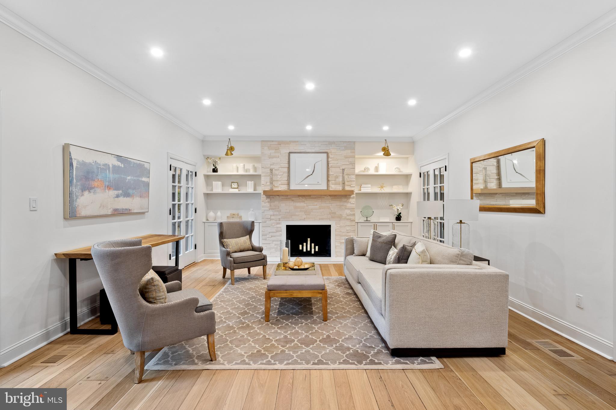 SOUTH WAYNE - Residential