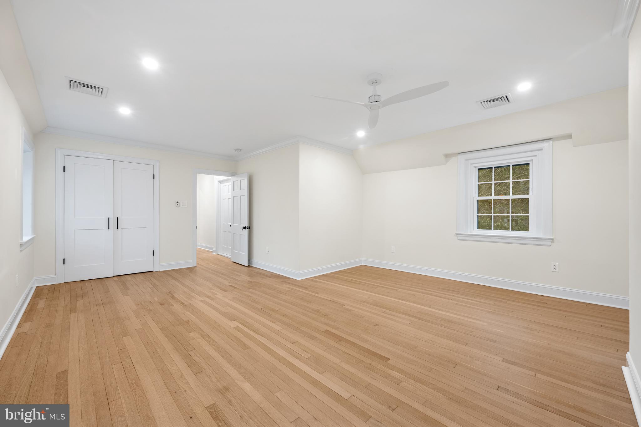 SOUTH WAYNE - Residential