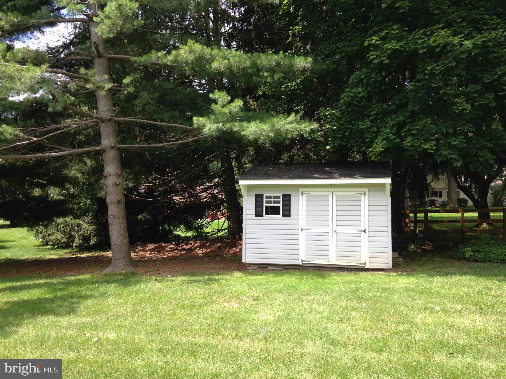 BROOKHILL FARMS - Residential