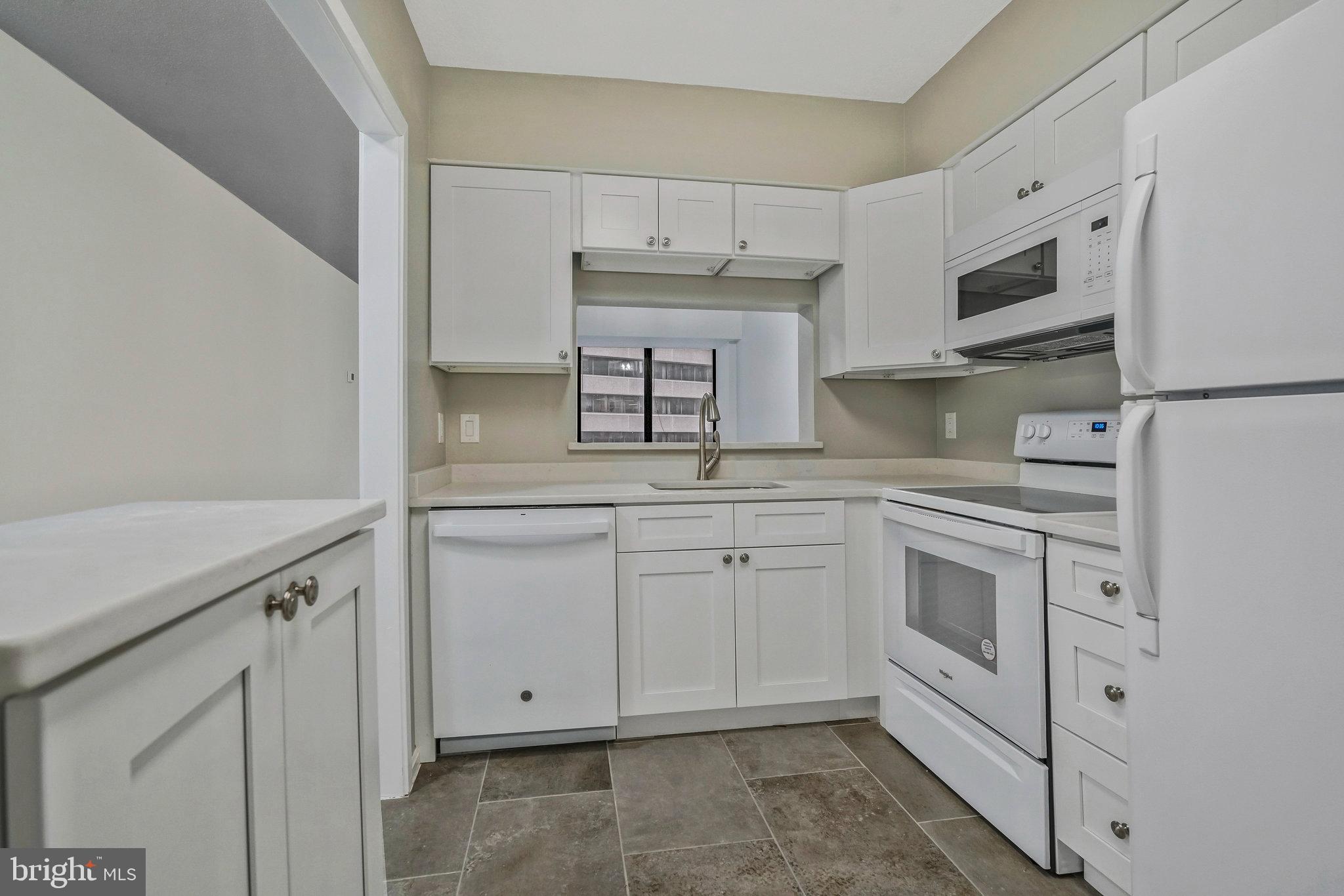 1805 CRYSTAL DRIVE 515S