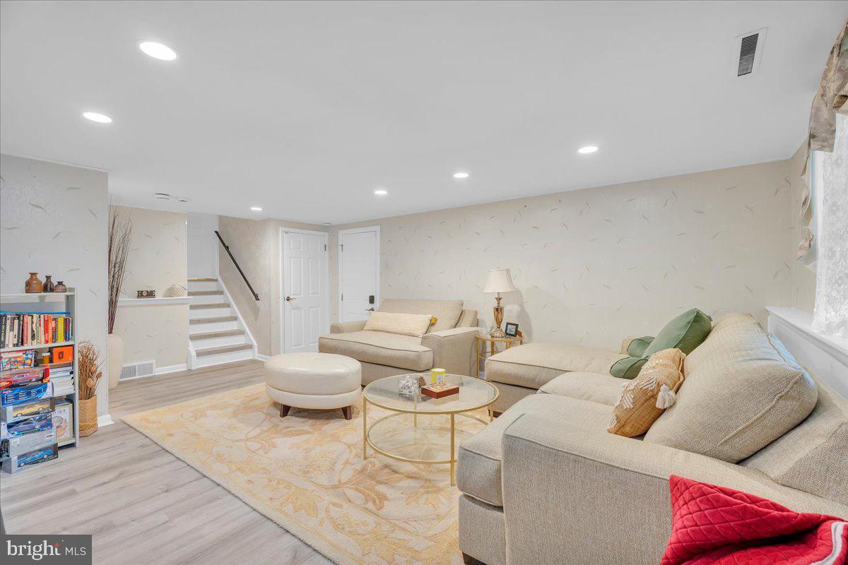 114 WEATHER VANE DRIVE