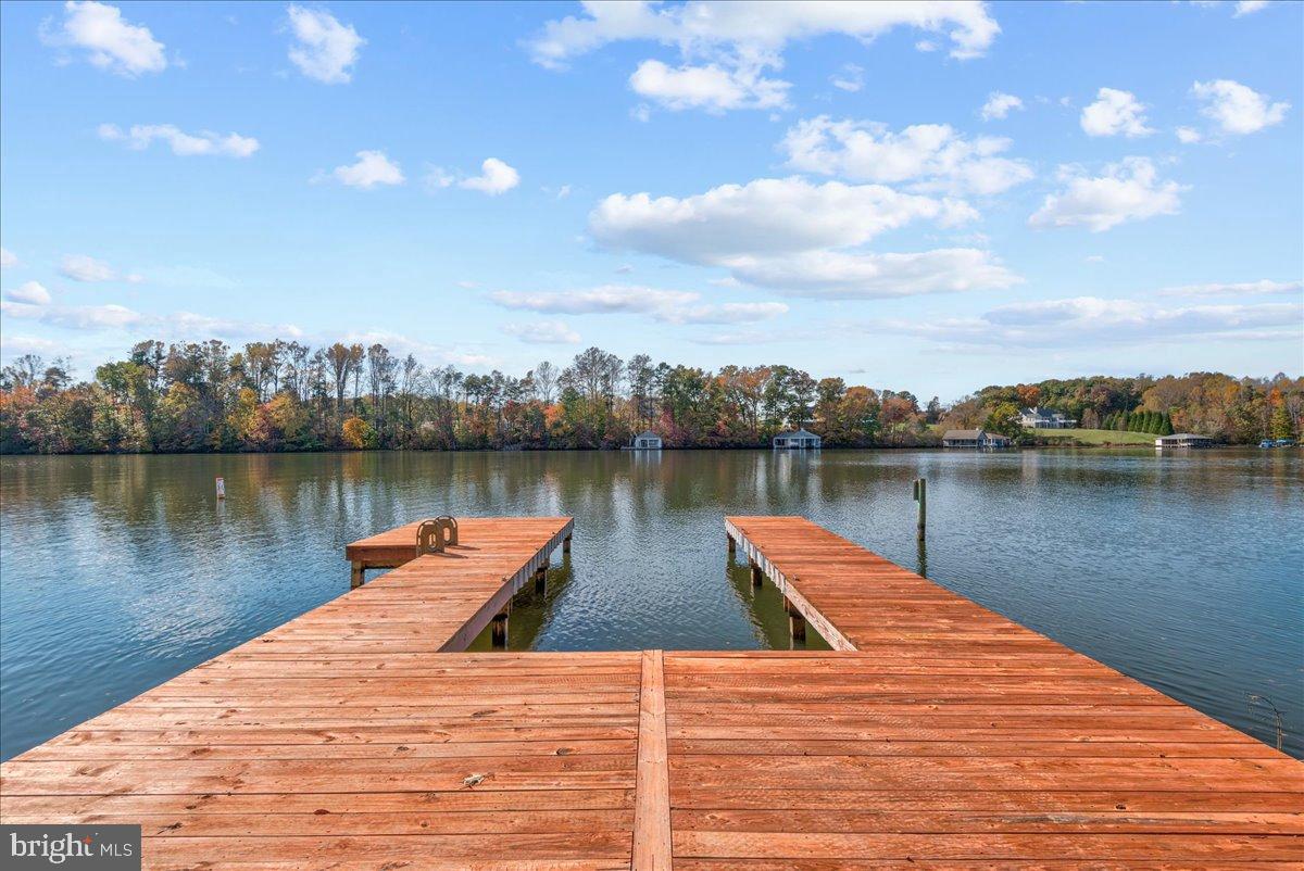 DOCK LUCK LANE