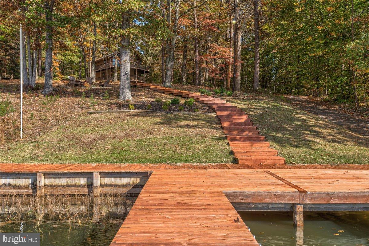 DOCK LUCK LANE