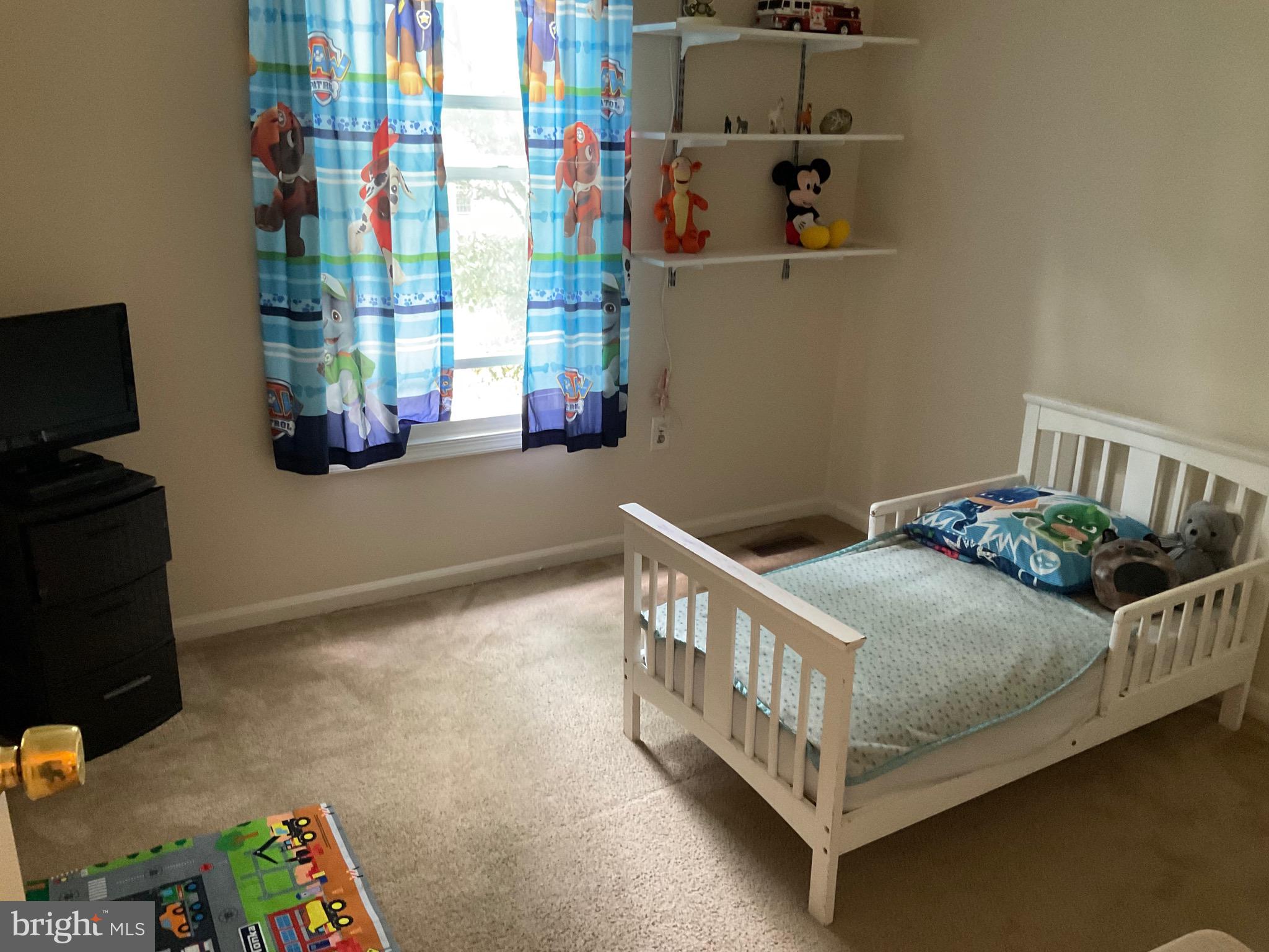 FAIRBROOK - Residential