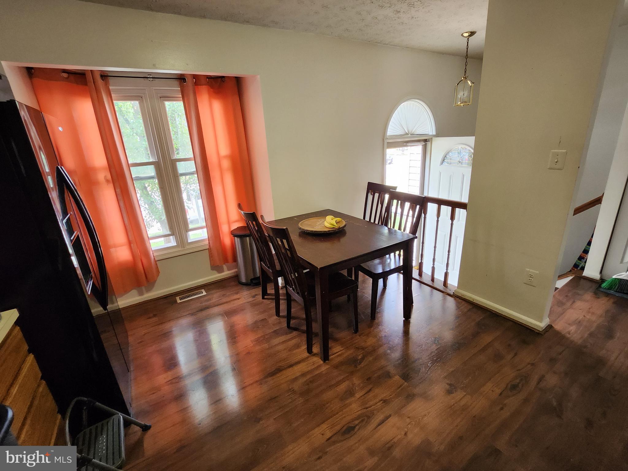 FAIRBROOK - Residential