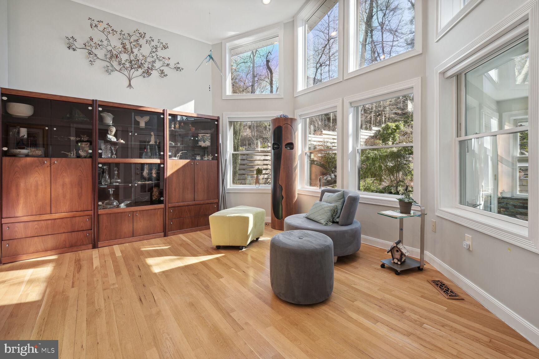 BURNING TREE VALLEY - Residential