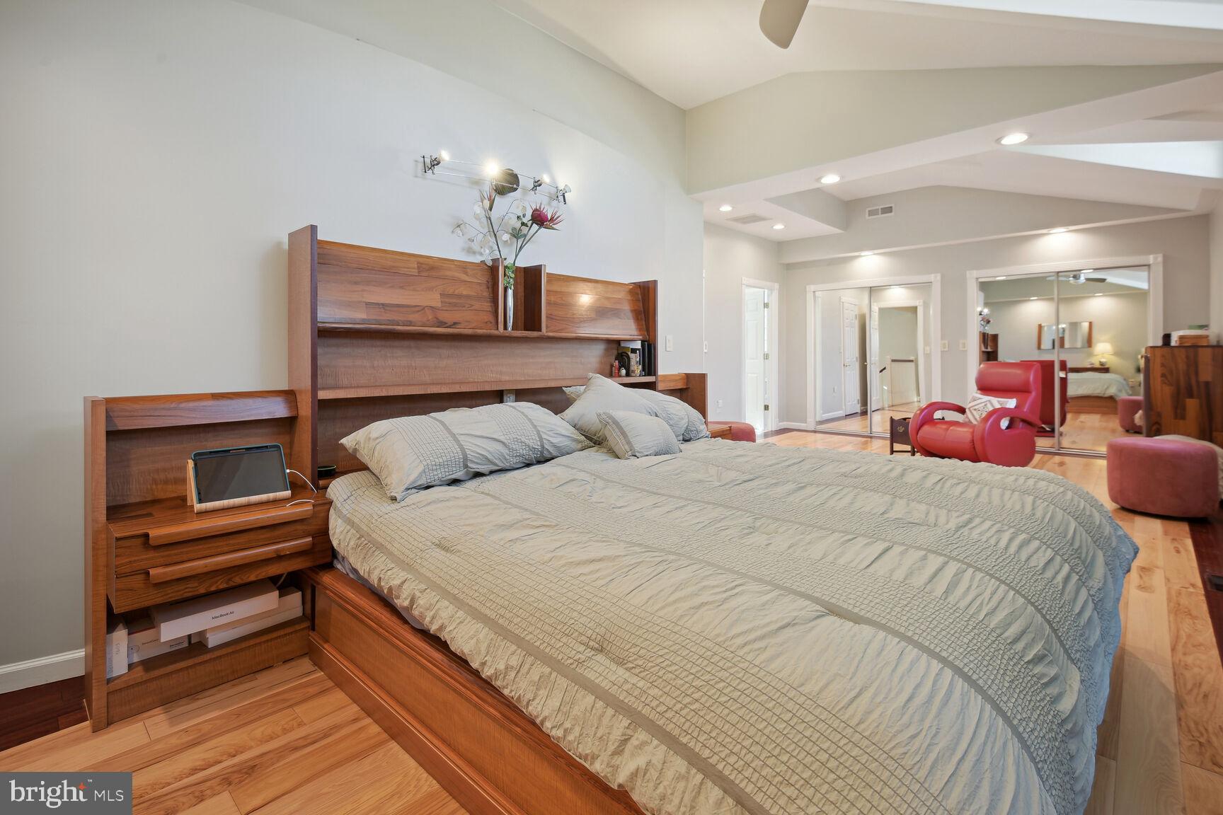 BURNING TREE VALLEY - Residential