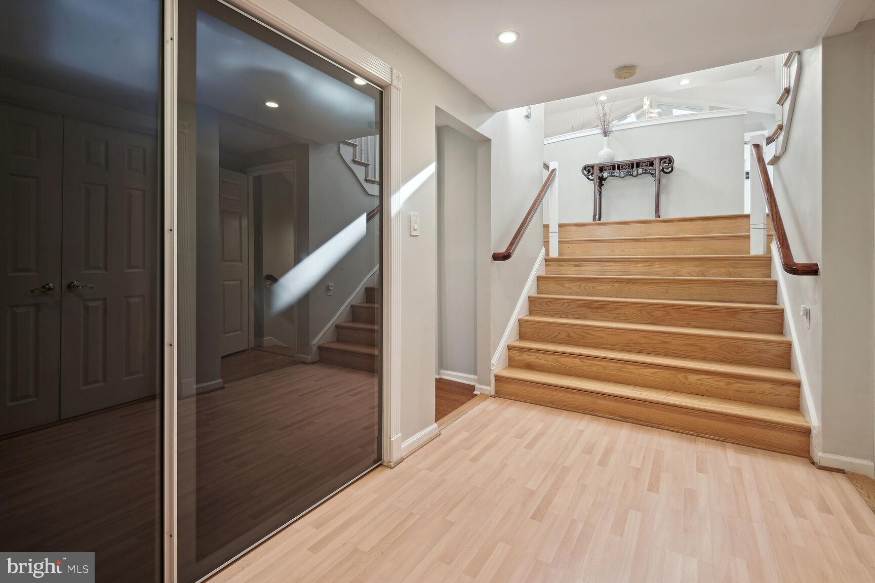 BURNING TREE VALLEY - Residential