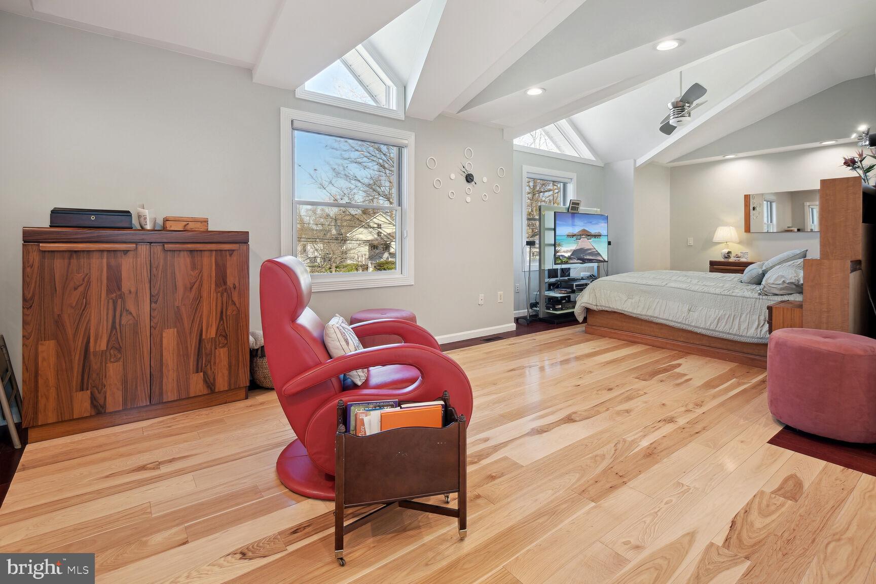 BURNING TREE VALLEY - Residential