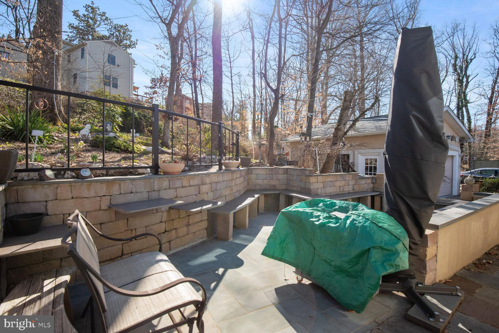 BURNING TREE VALLEY - Residential