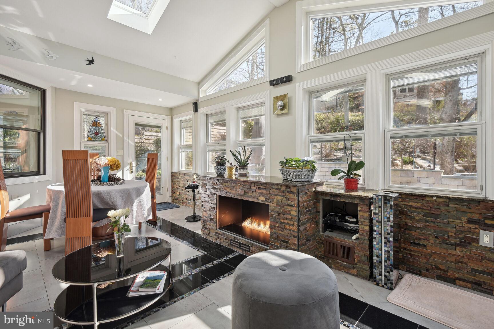 BURNING TREE VALLEY - Residential