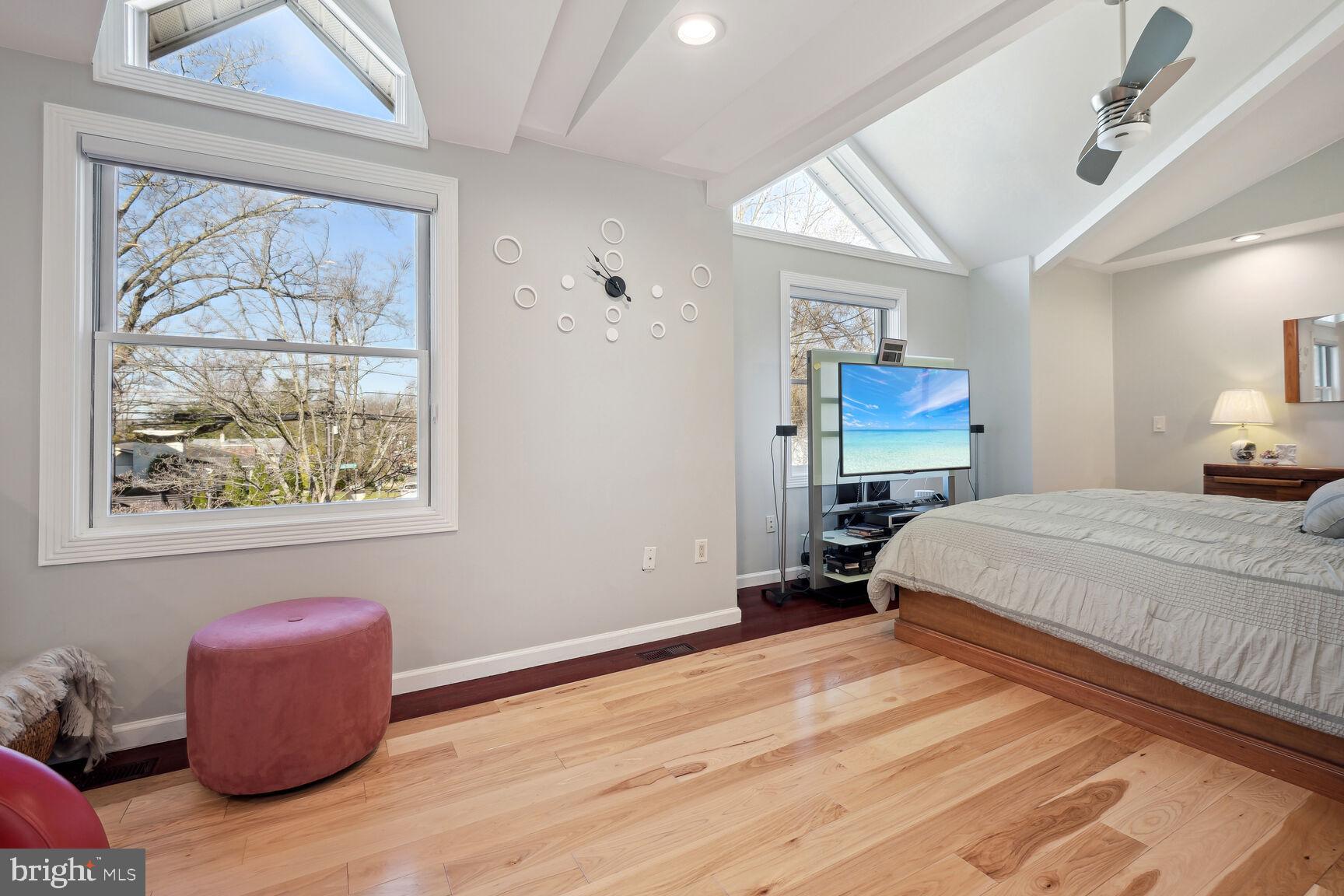 BURNING TREE VALLEY - Residential