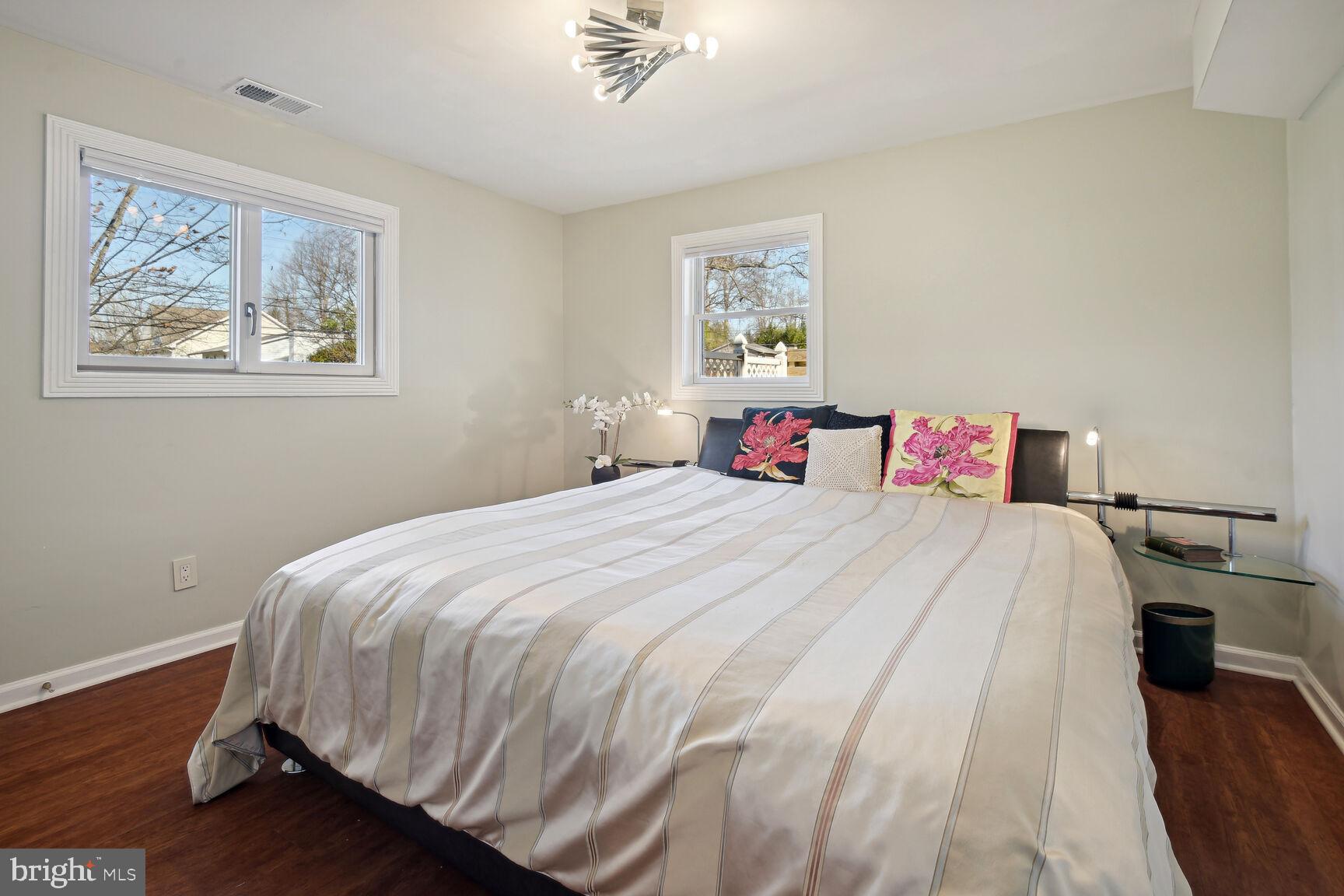 BURNING TREE VALLEY - Residential