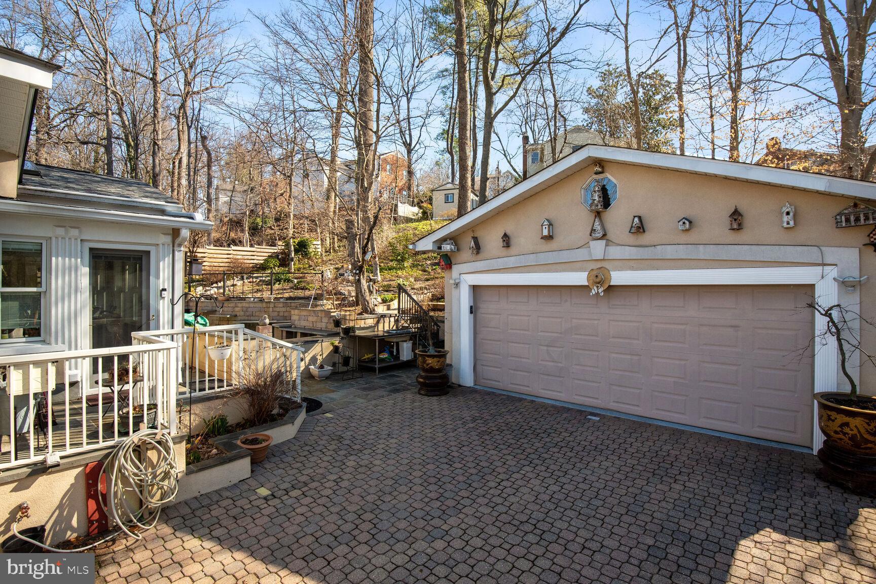 BURNING TREE VALLEY - Residential