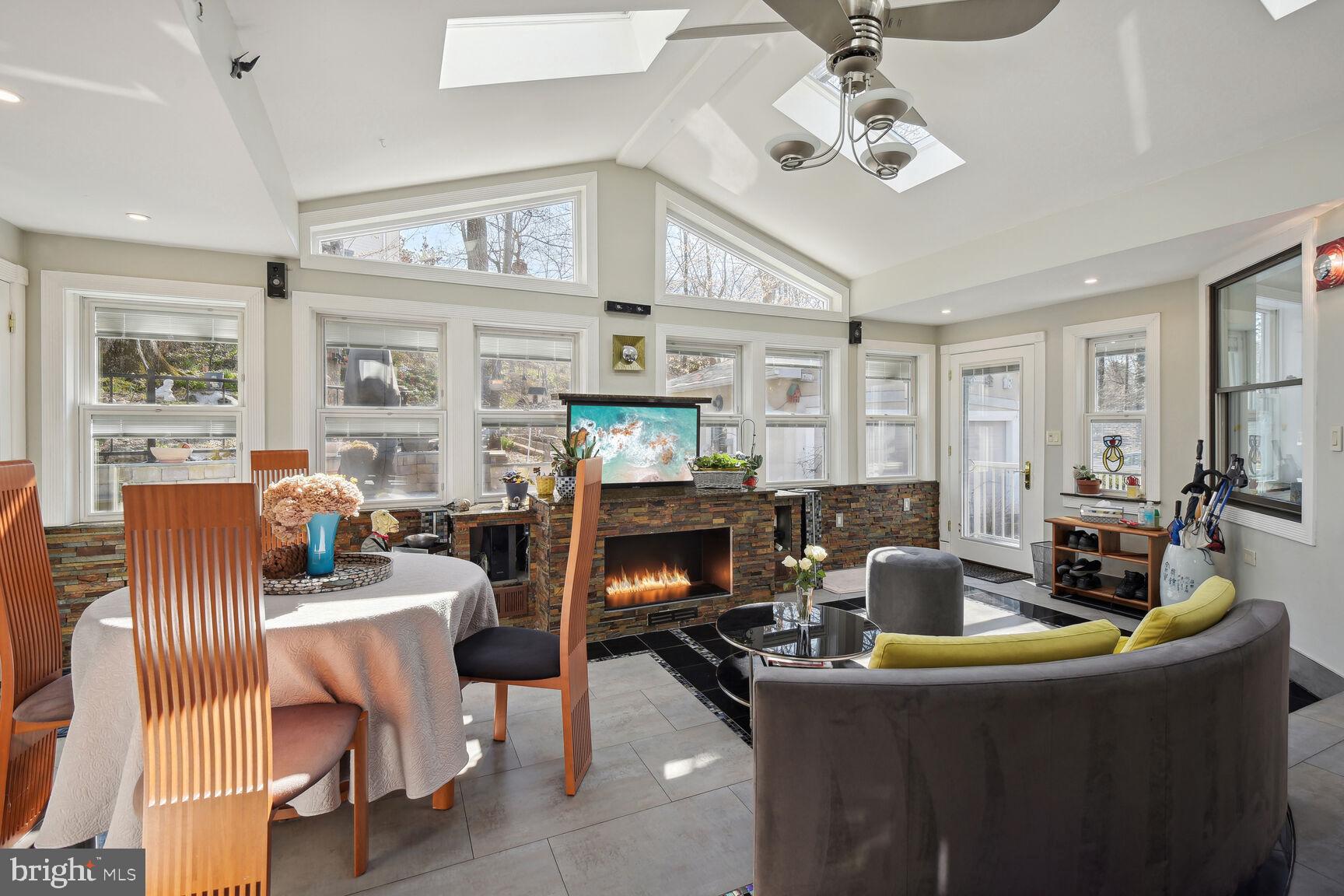 BURNING TREE VALLEY - Residential