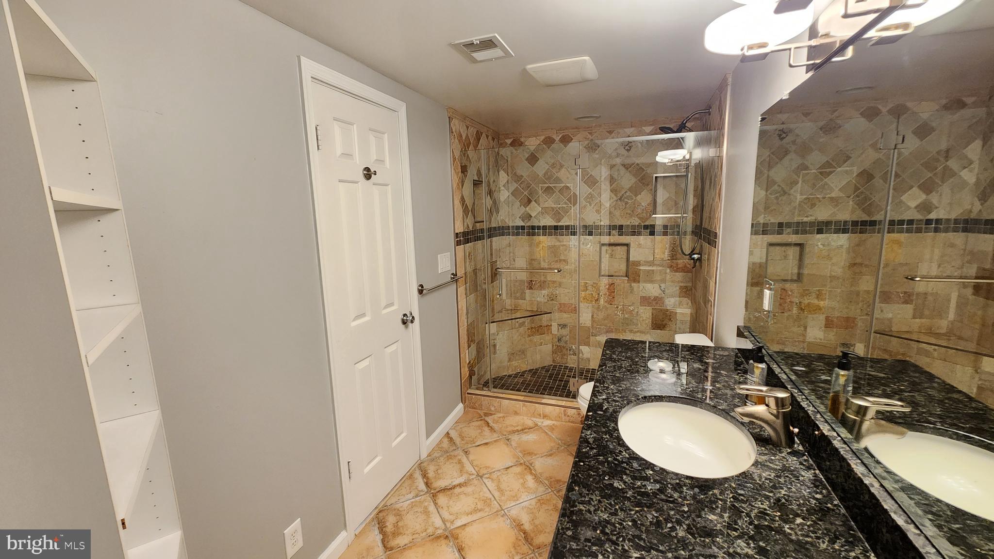 OLD TOWN ALEXANDRIA - Residential Lease