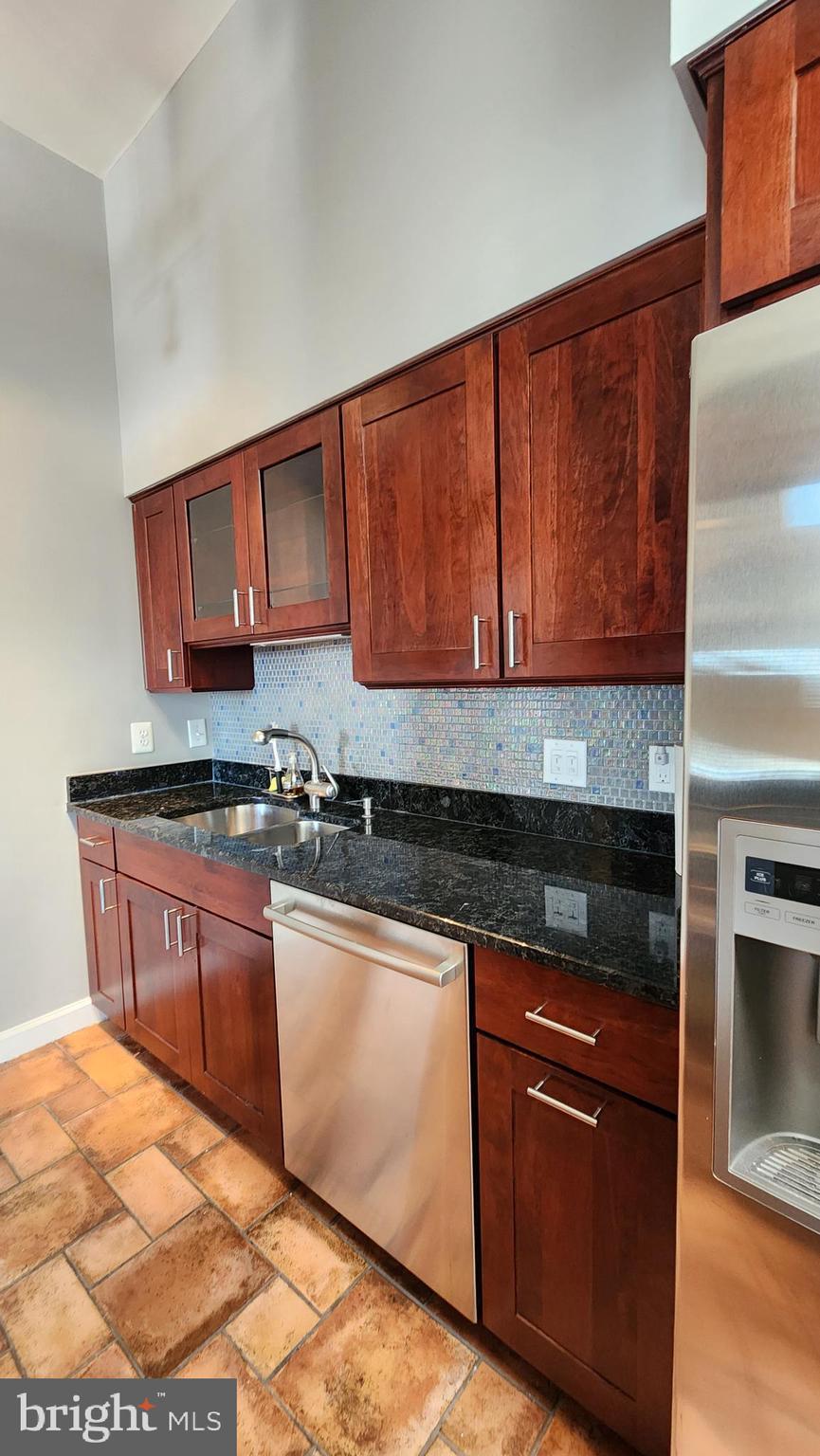 OLD TOWN ALEXANDRIA - Residential Lease