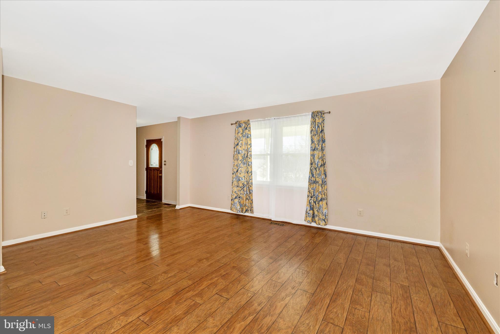 COLONIAL HEIGHTS - Residential