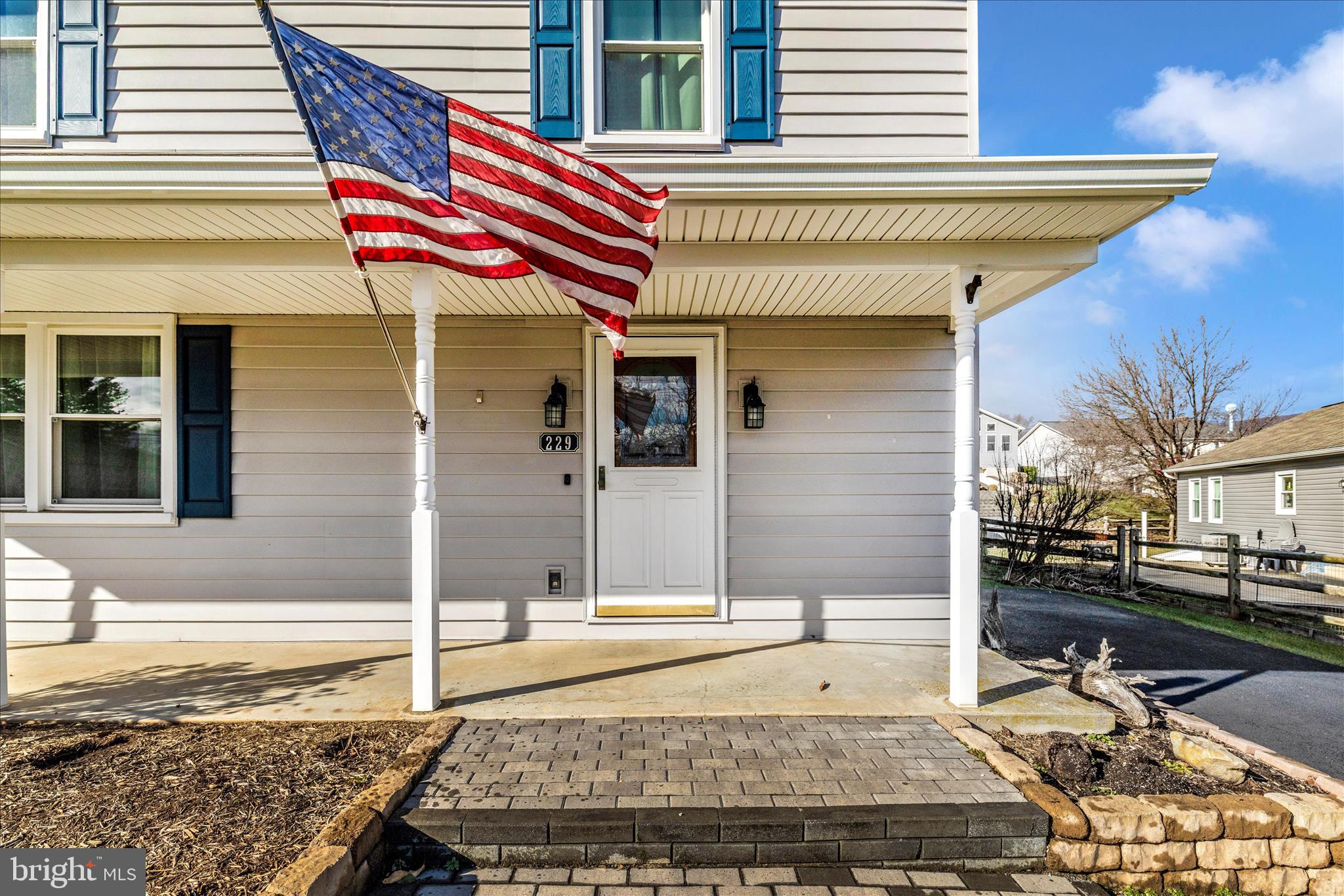 COLONIAL HEIGHTS - Residential