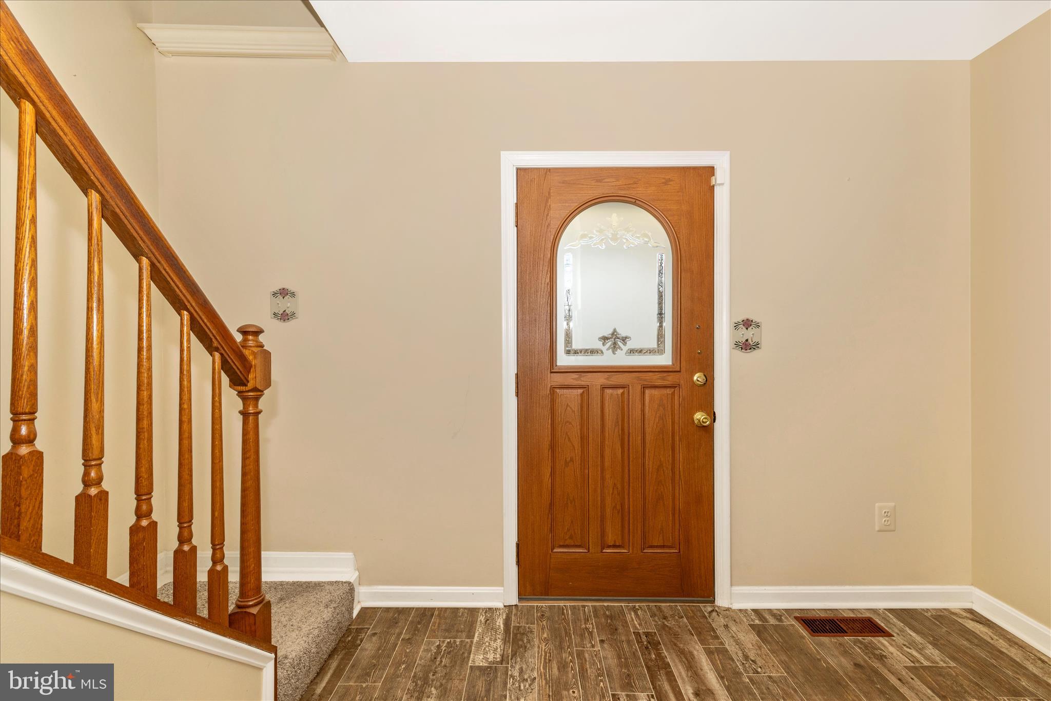 COLONIAL HEIGHTS - Residential