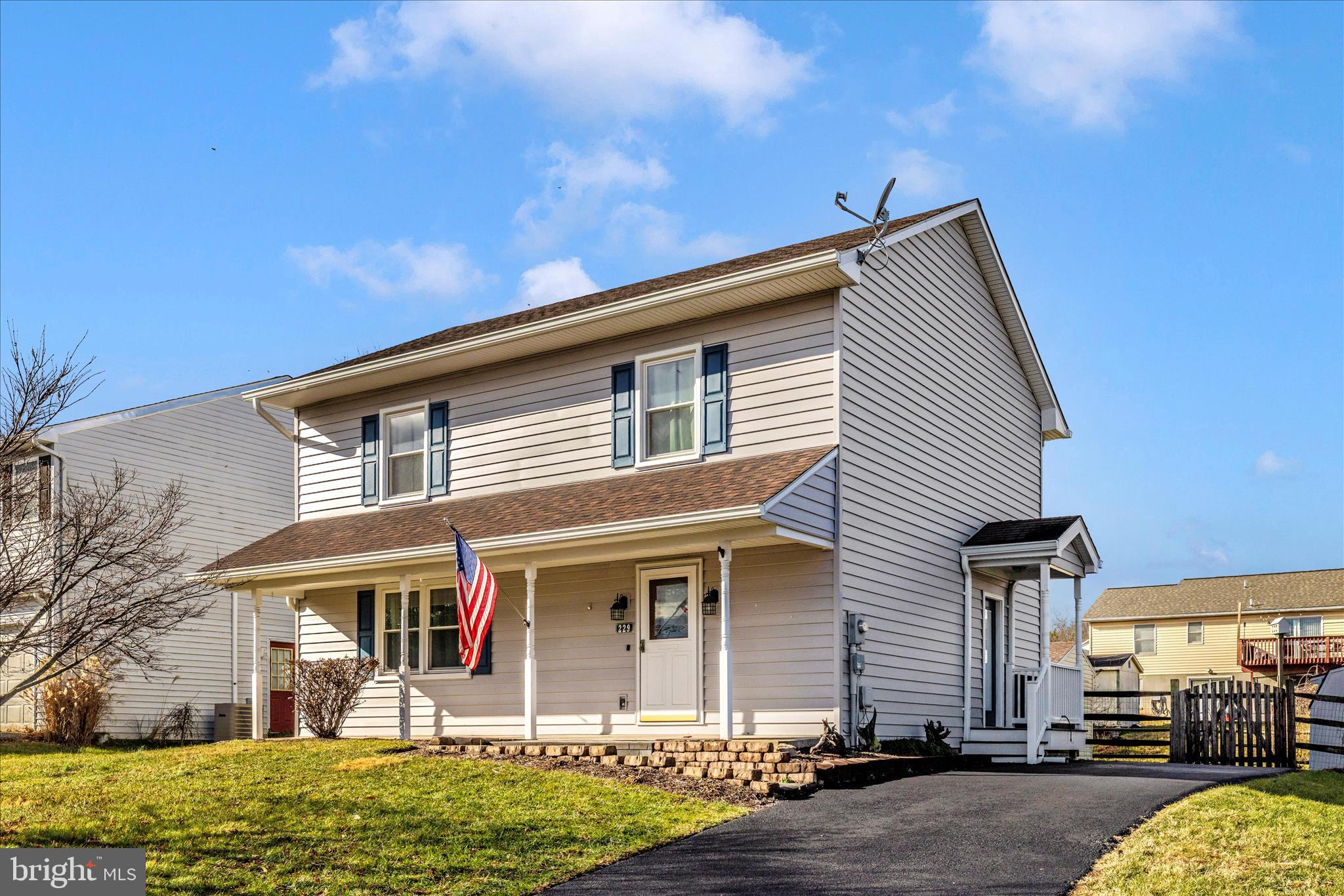 COLONIAL HEIGHTS - Residential