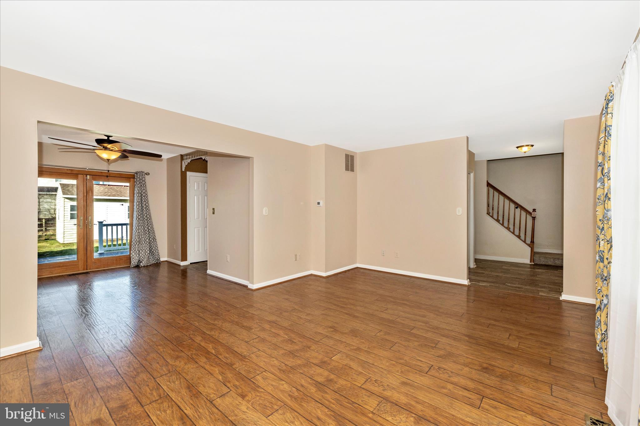 COLONIAL HEIGHTS - Residential