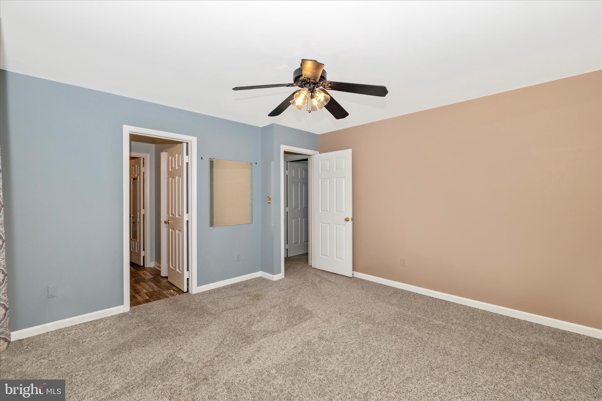 COLONIAL HEIGHTS - Residential