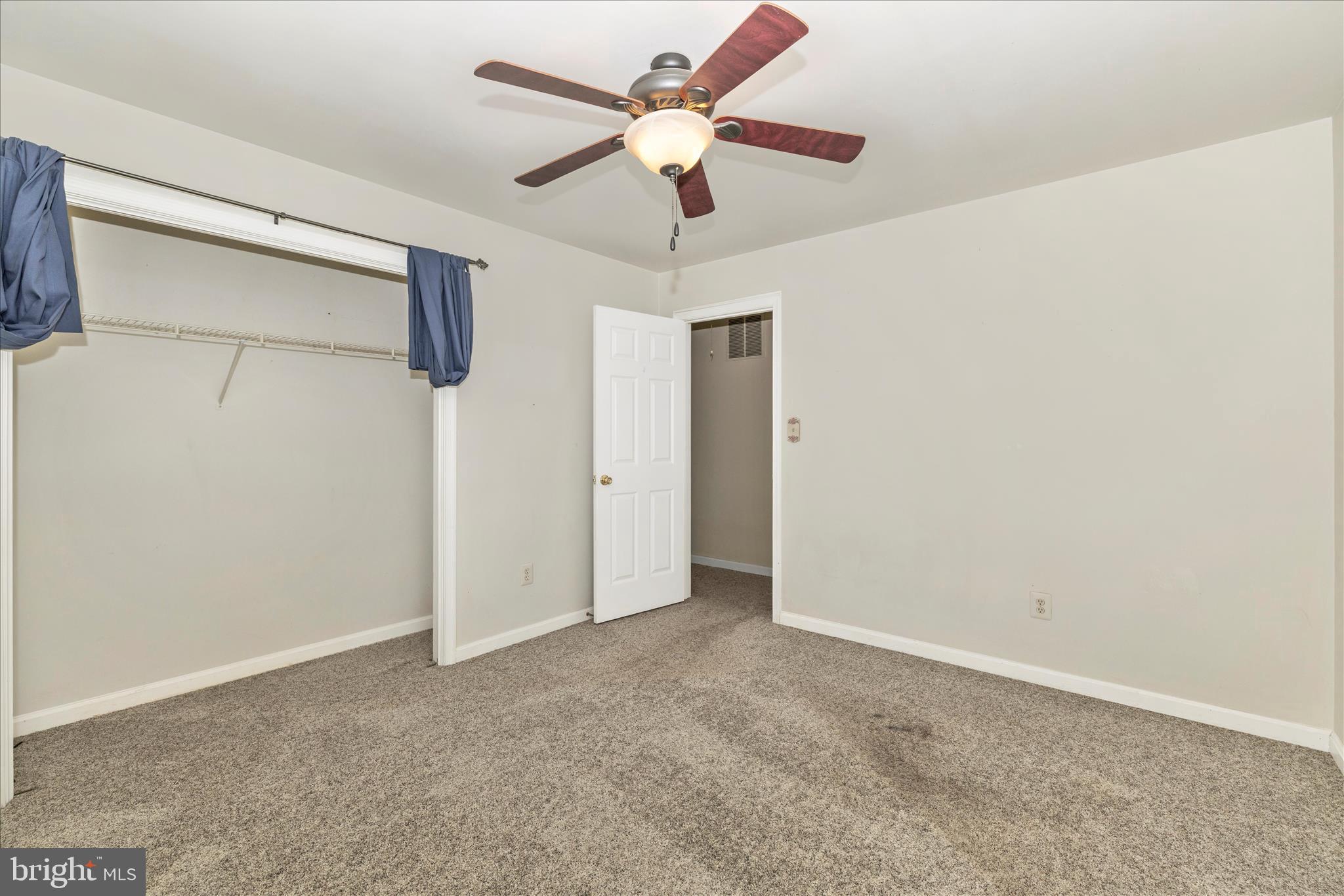 COLONIAL HEIGHTS - Residential