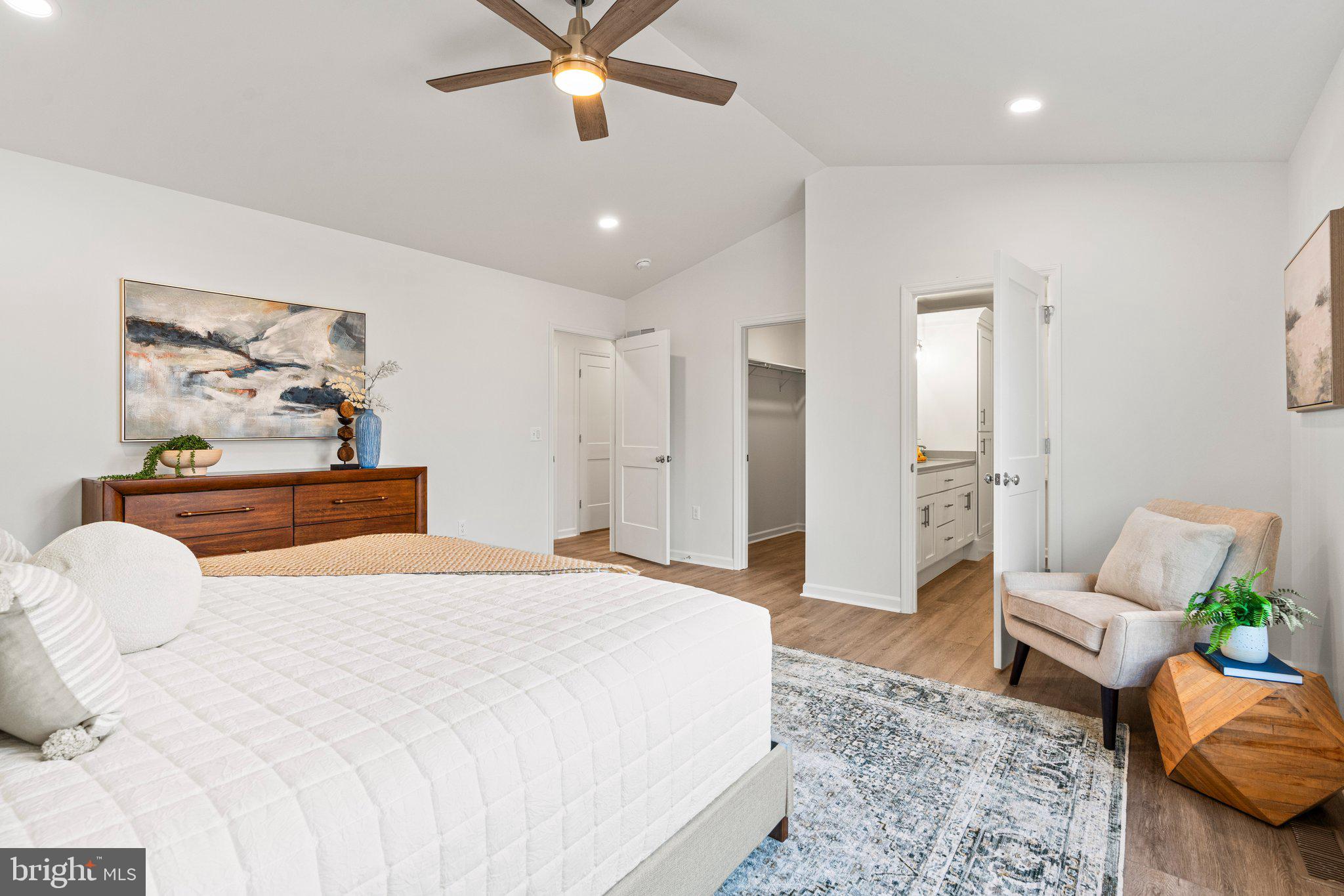 MOUNTAIN VIEW - Residential