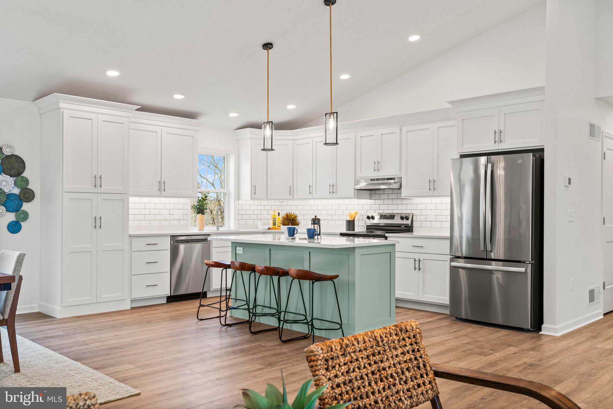 MOUNTAIN VIEW - Residential