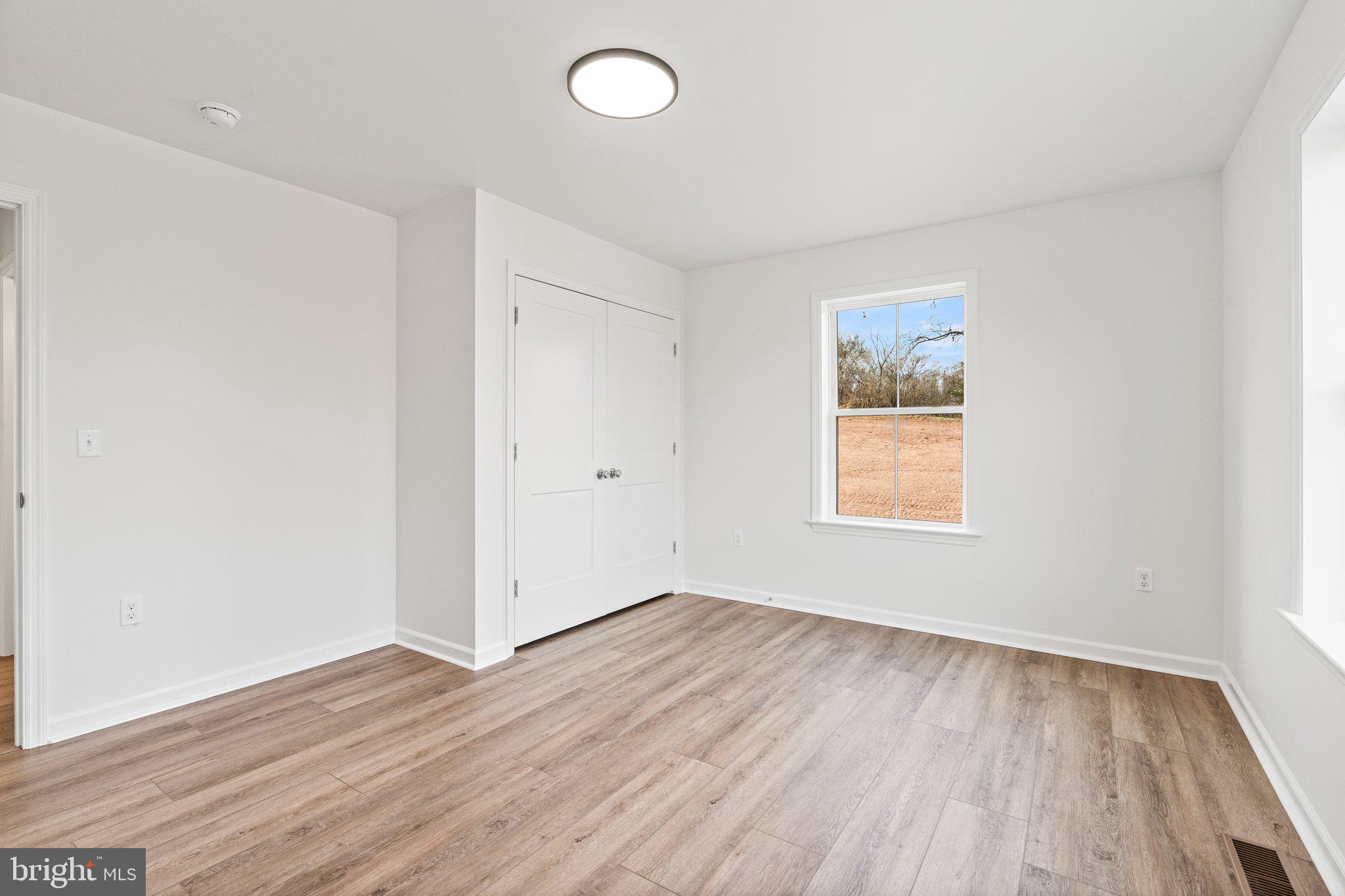 MOUNTAIN VIEW - Residential