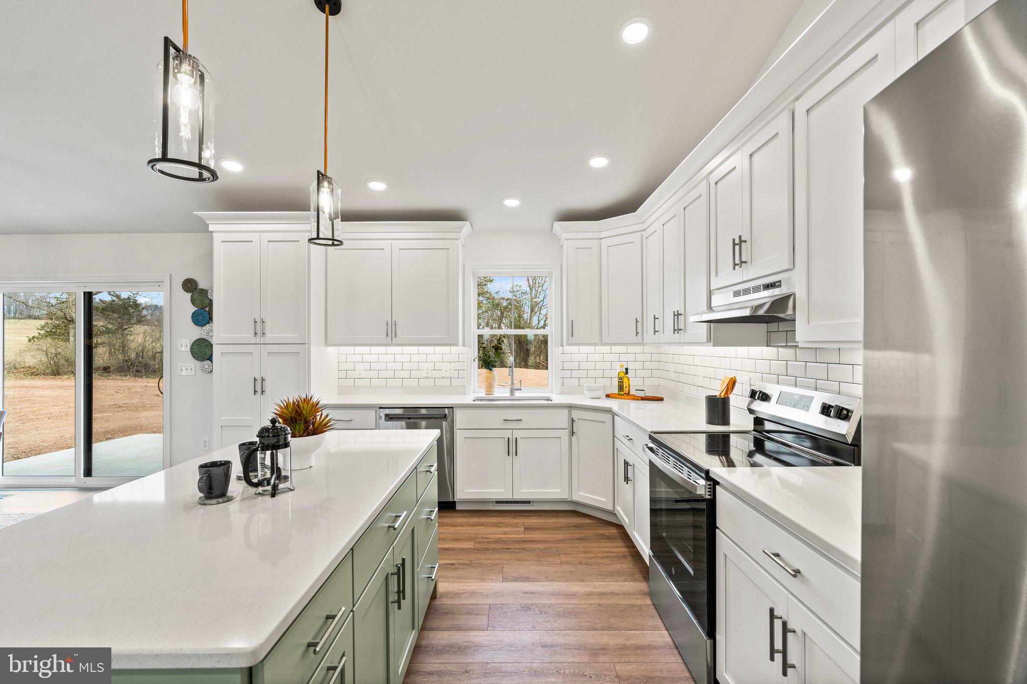 MOUNTAIN VIEW - Residential