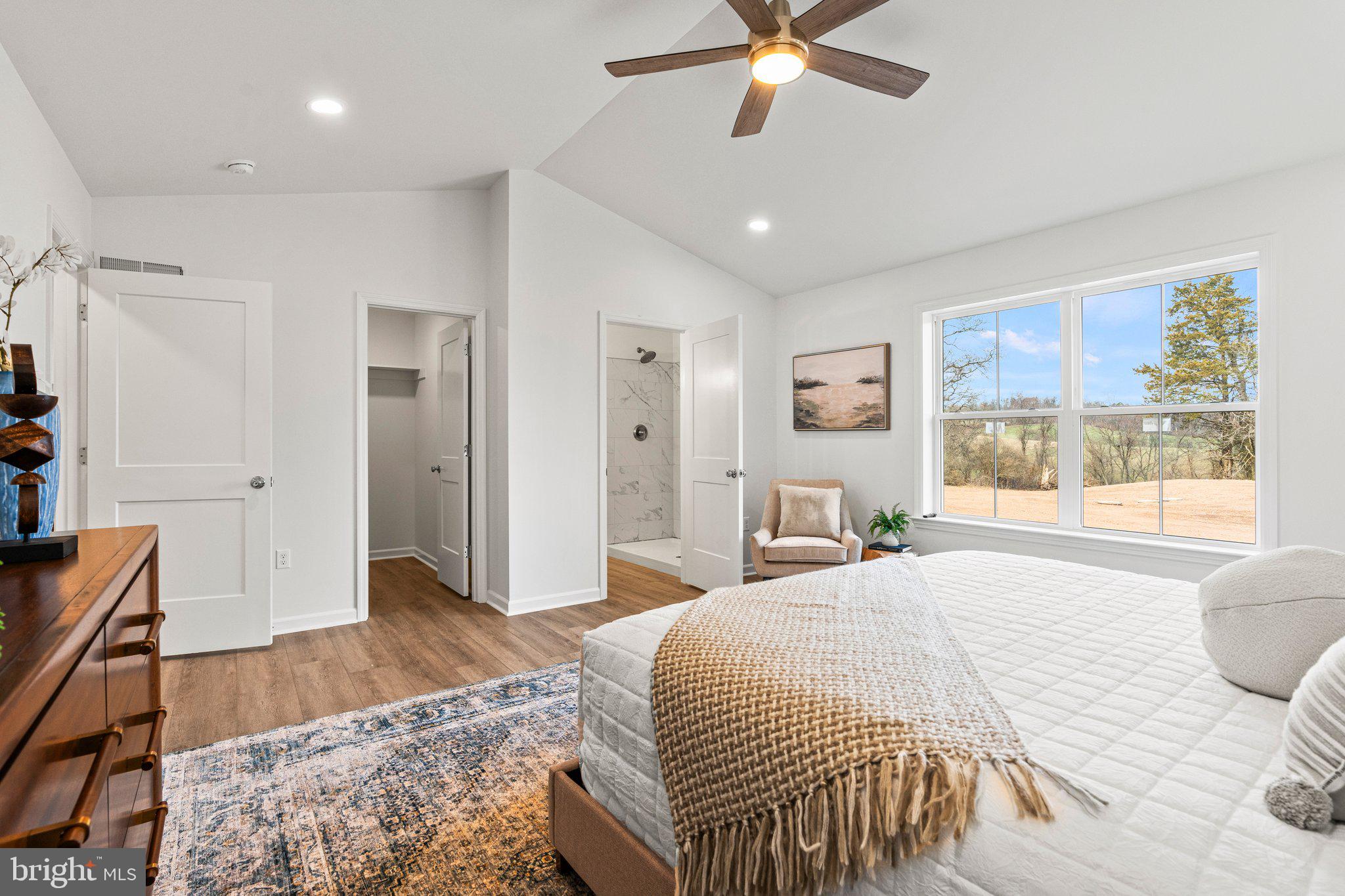 MOUNTAIN VIEW - Residential