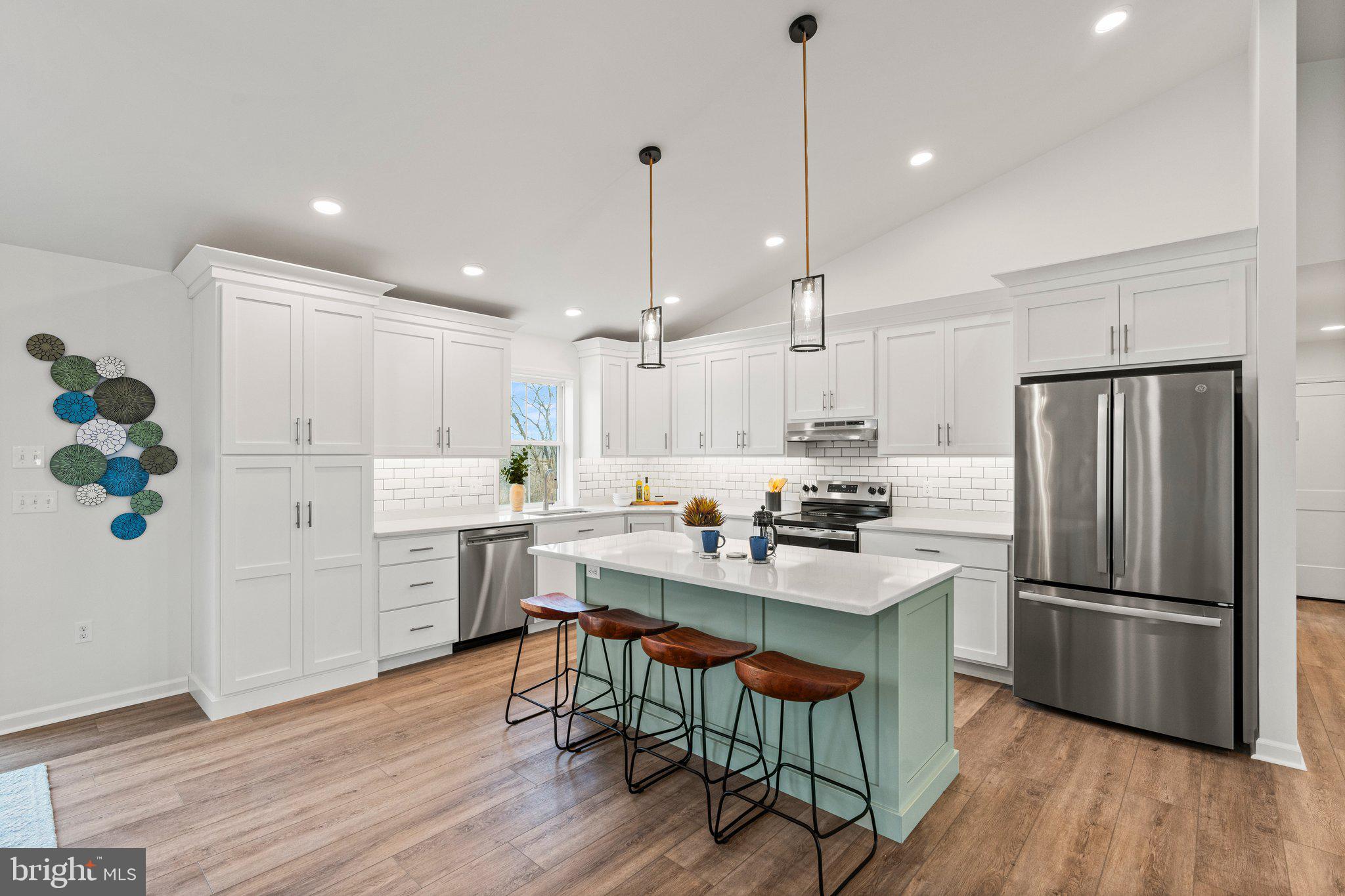 MOUNTAIN VIEW - Residential