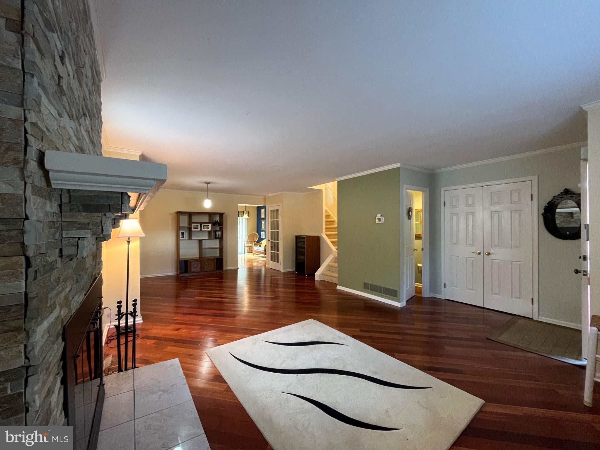 2101 DAWN WAY