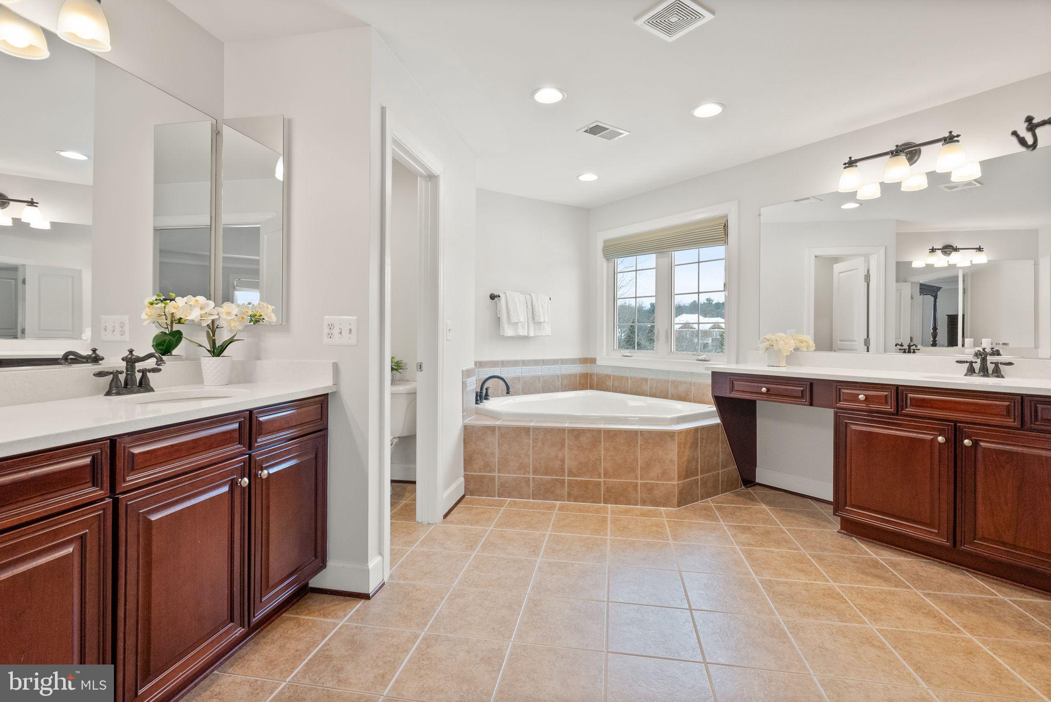 GLYNN TARRA ESTATES - Residential