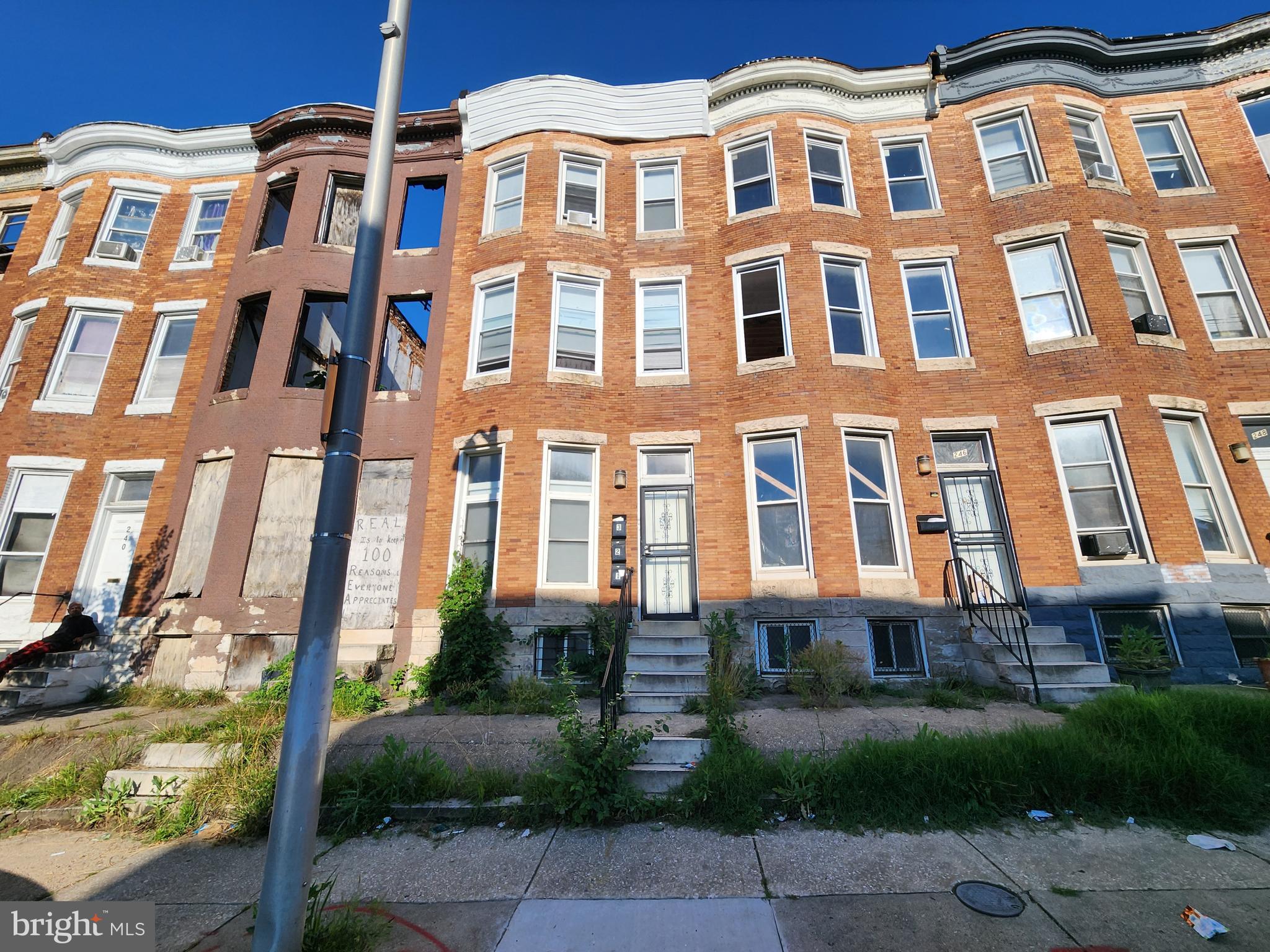 ONLINE AUCTION: Bidding begins 7/25/2025 @ 10:00 AM. Bidding ends 7/29/2025 @ 12:40 PM. List Price is Suggested Opening Bid. 3 Story Townhouse located in the Franklin Square area of Baltimore City. Property is 3 units, 2 vacant units and 1 rented unit. Residents can enjoy the nearby attractions such as Westside Shopping Center, Grace Medical Center, West Baltimore MARC Station, & Mount Clare Junction Shopping Center. Property is Partially Rented. Easy Access to Major Traffic Artery Baltimore St. Deposit: $10,000.