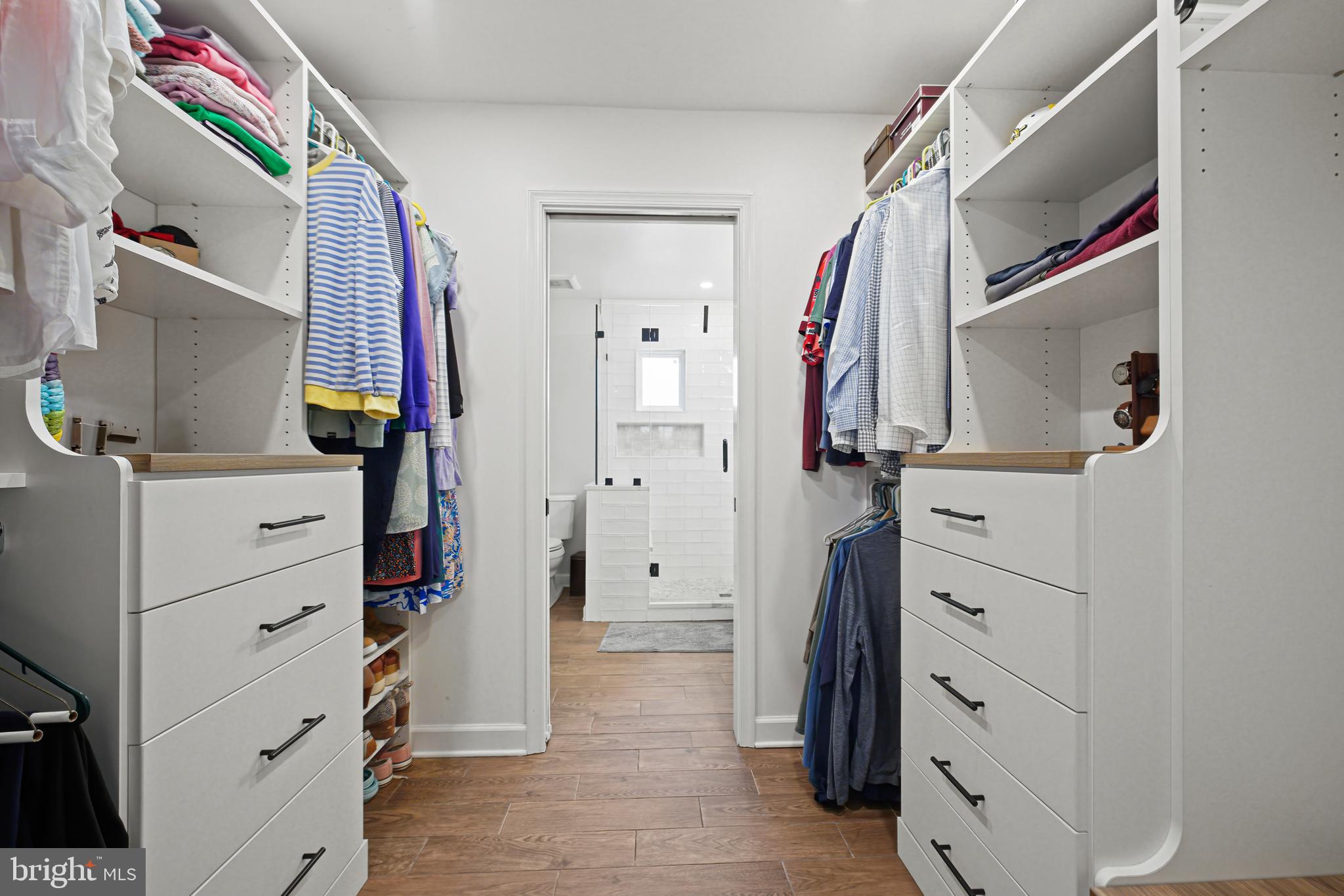 PEER MANOR - Residential