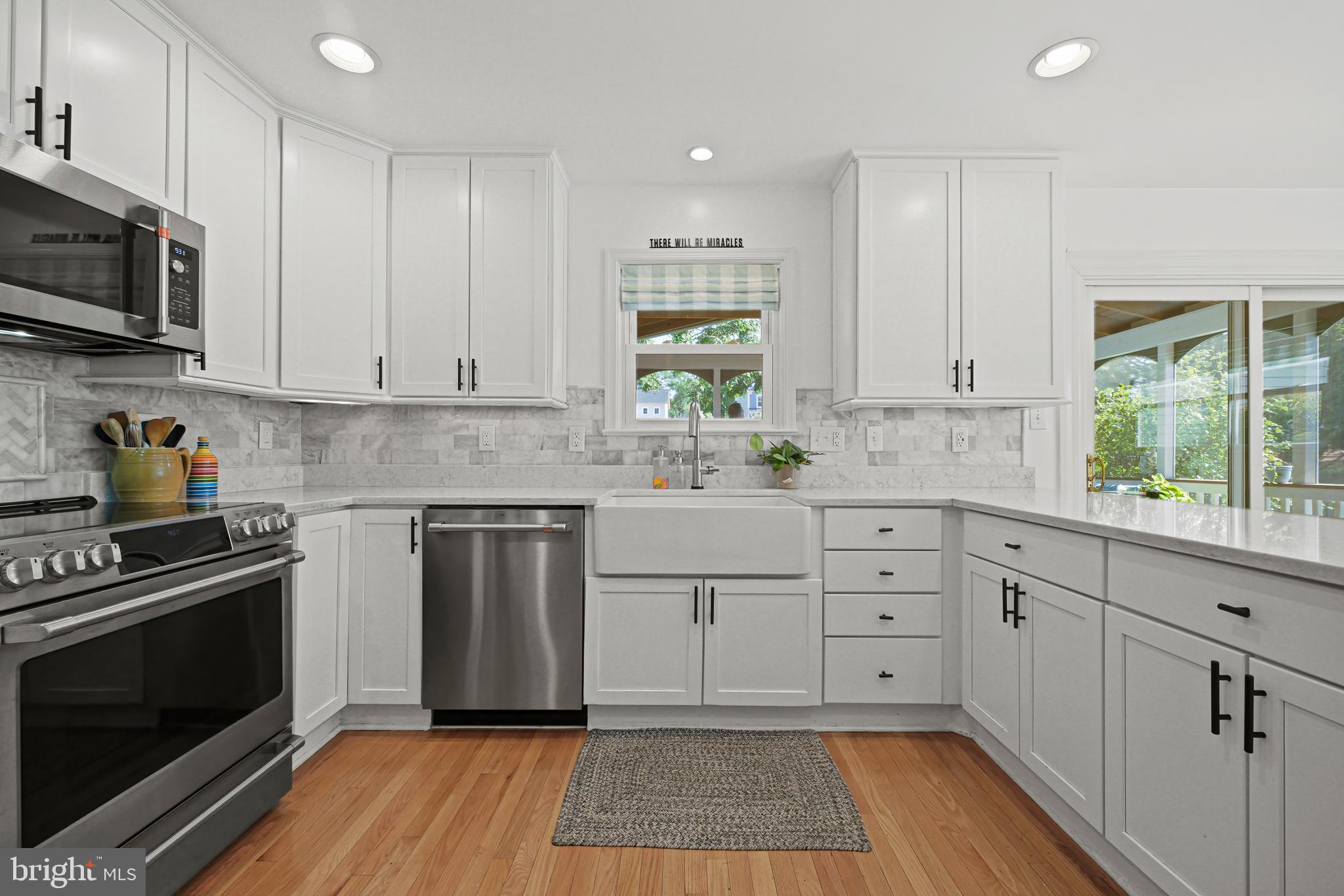 PEER MANOR - Residential