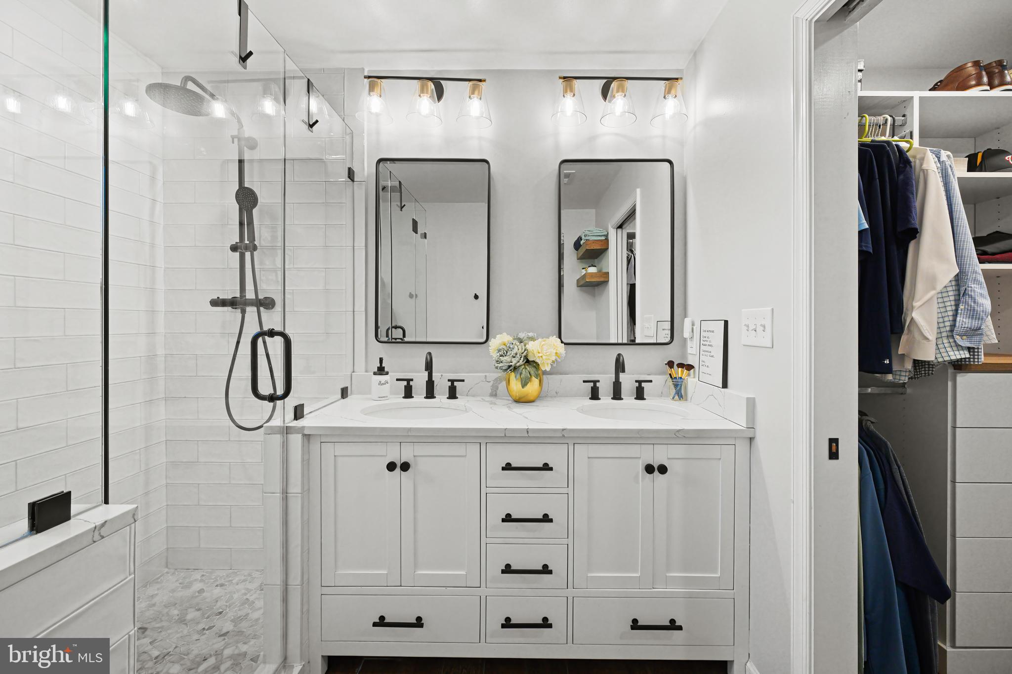 PEER MANOR - Residential