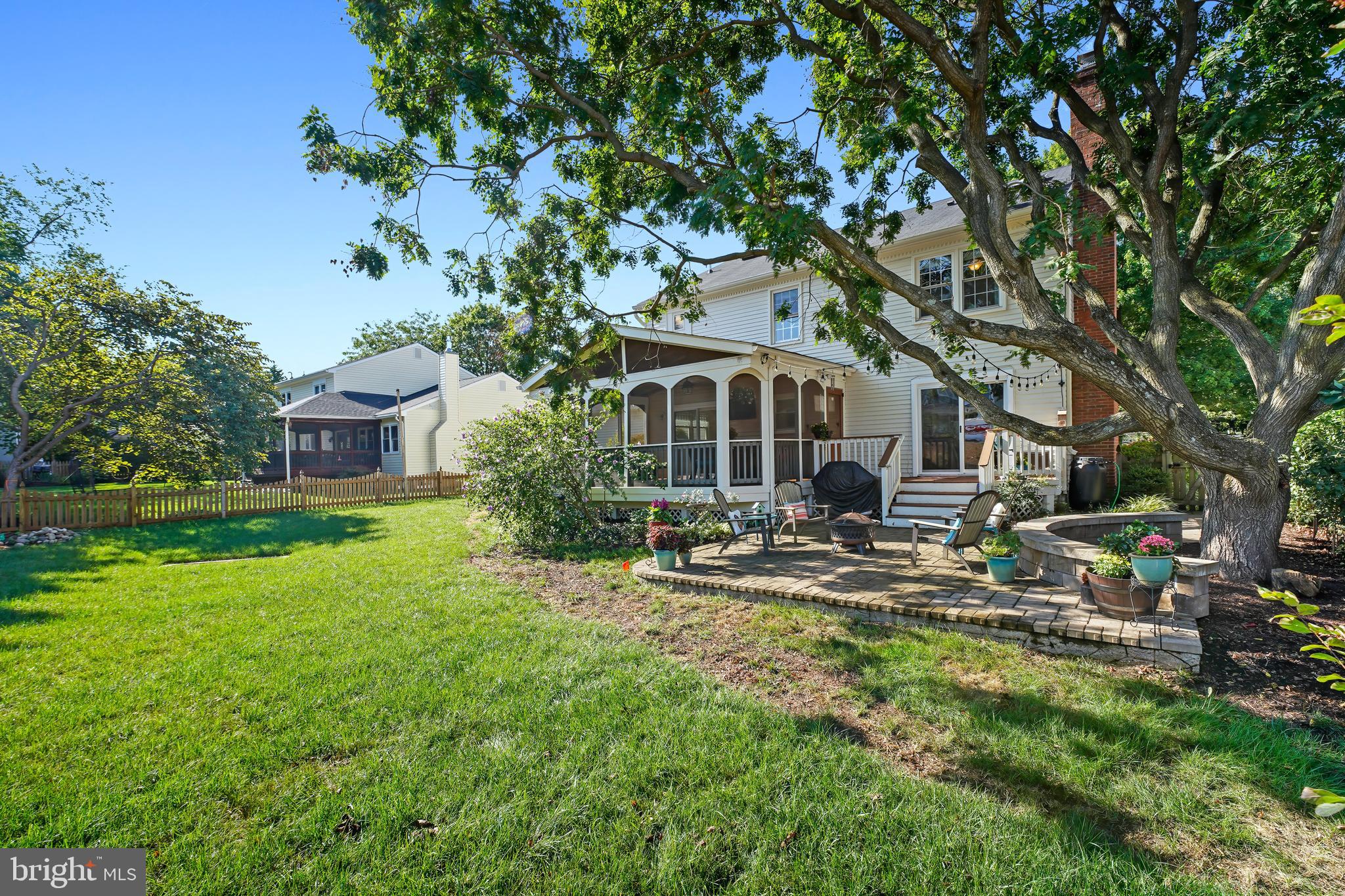 PEER MANOR - Residential