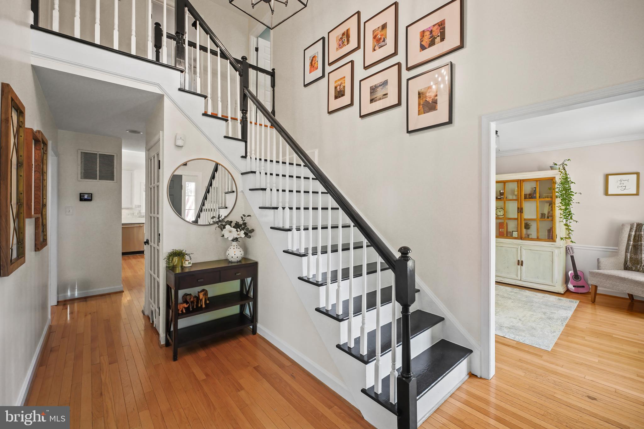 PEER MANOR - Residential