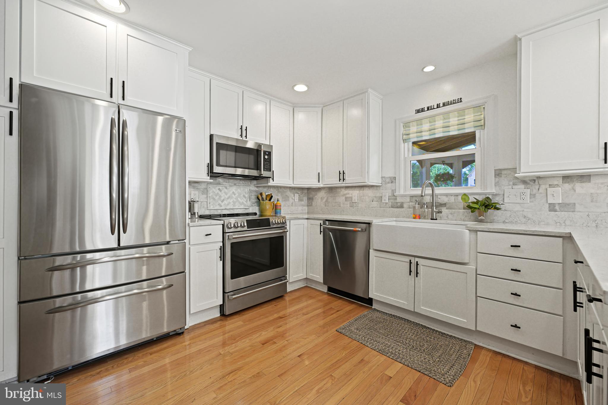 PEER MANOR - Residential