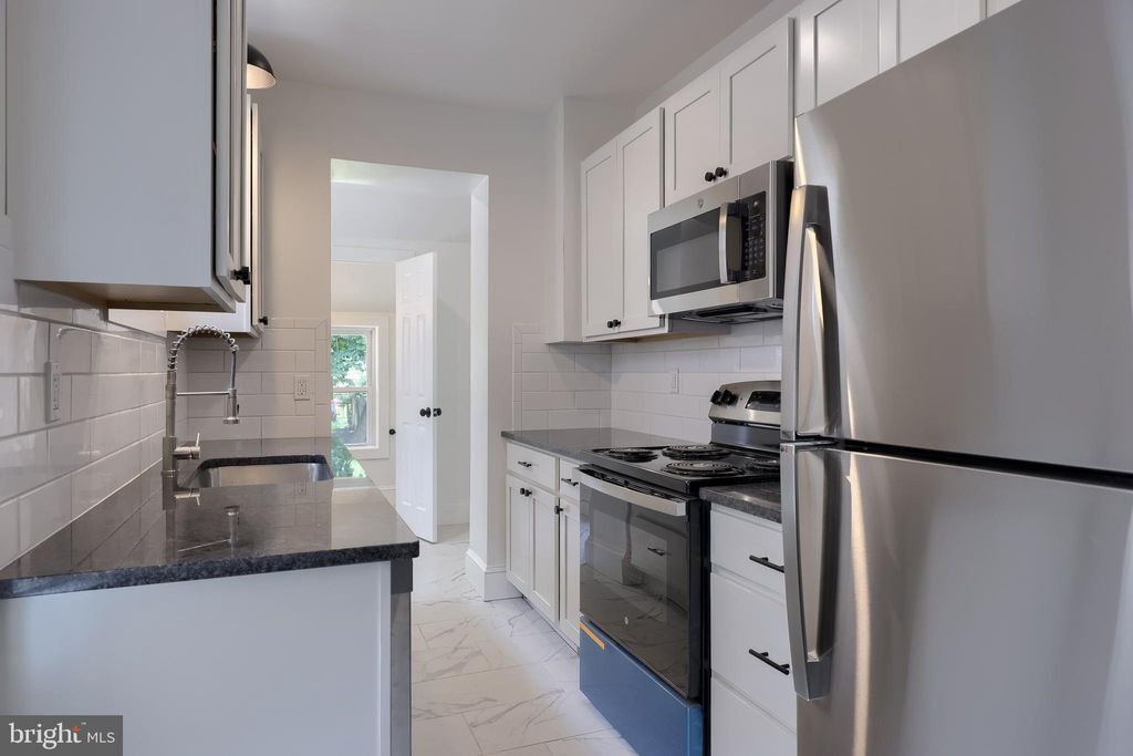 Photo of 311 E Frederick Street, LANCASTER, PA 17602 (MLS # PALA2068254)