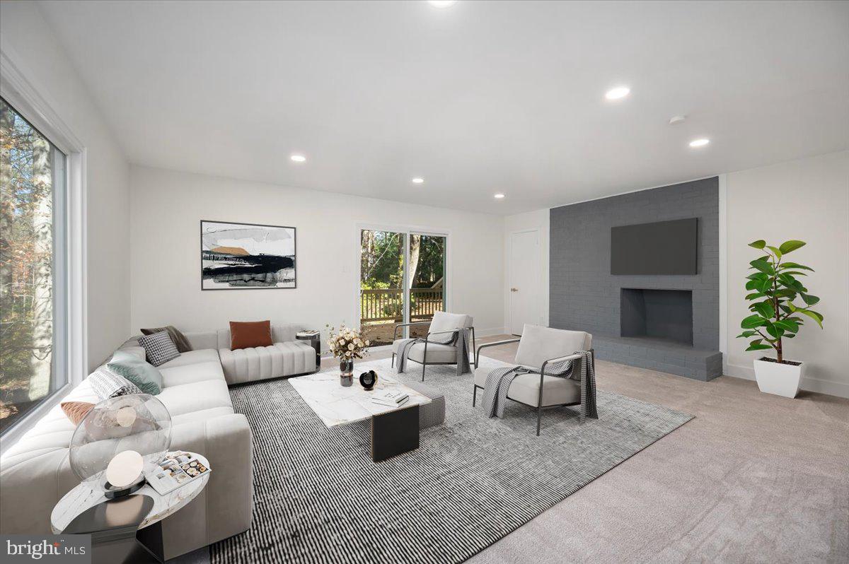 FOXVALE - Residential