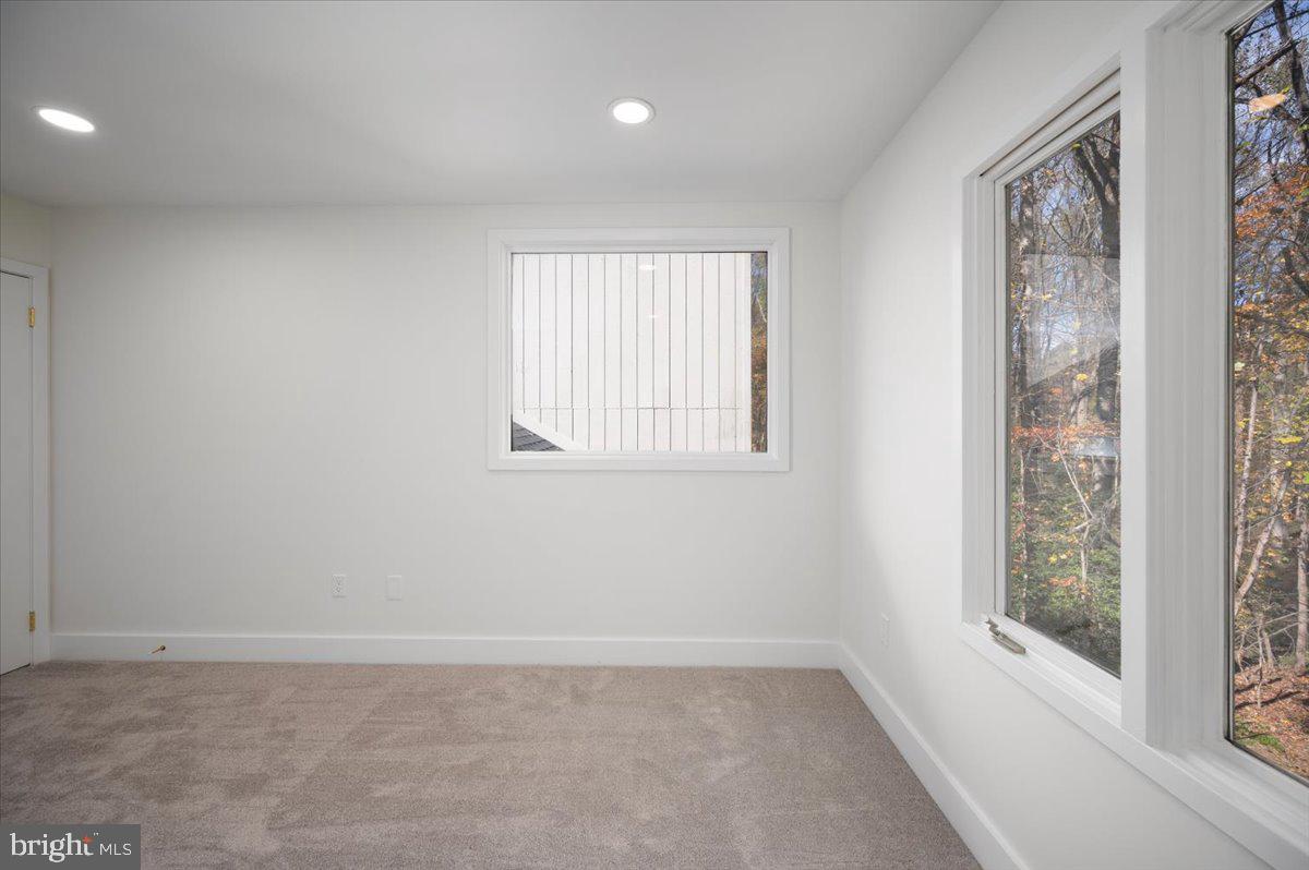 FOXVALE - Residential