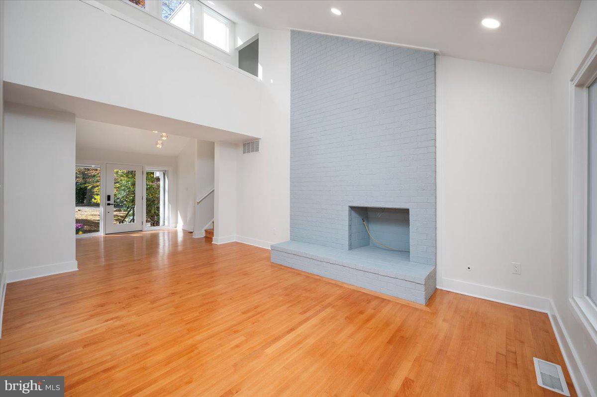 FOXVALE - Residential