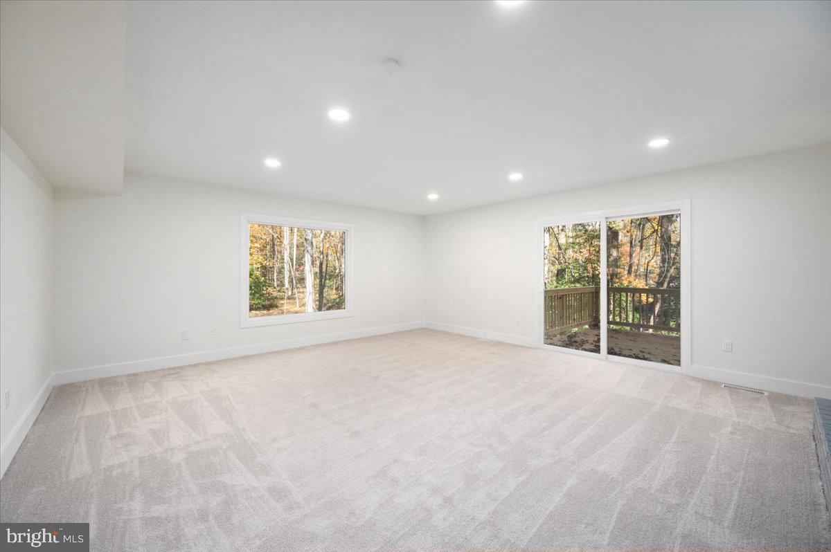 FOXVALE - Residential