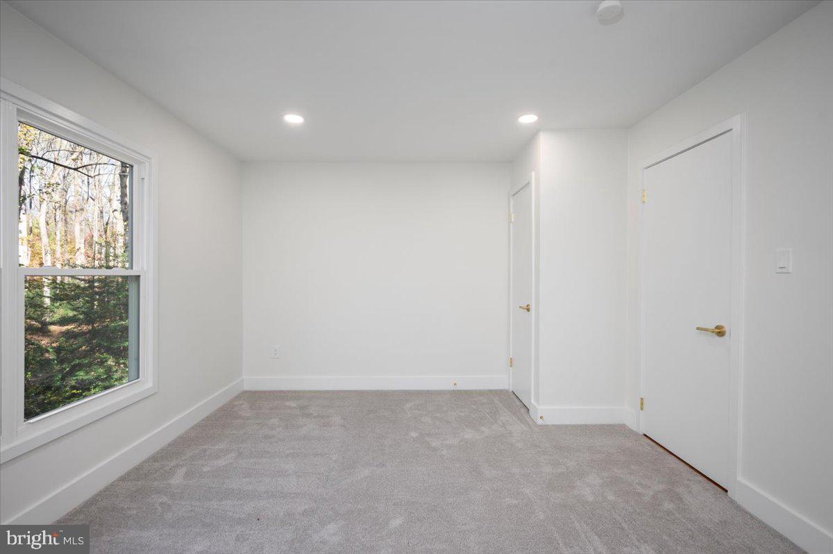 FOXVALE - Residential